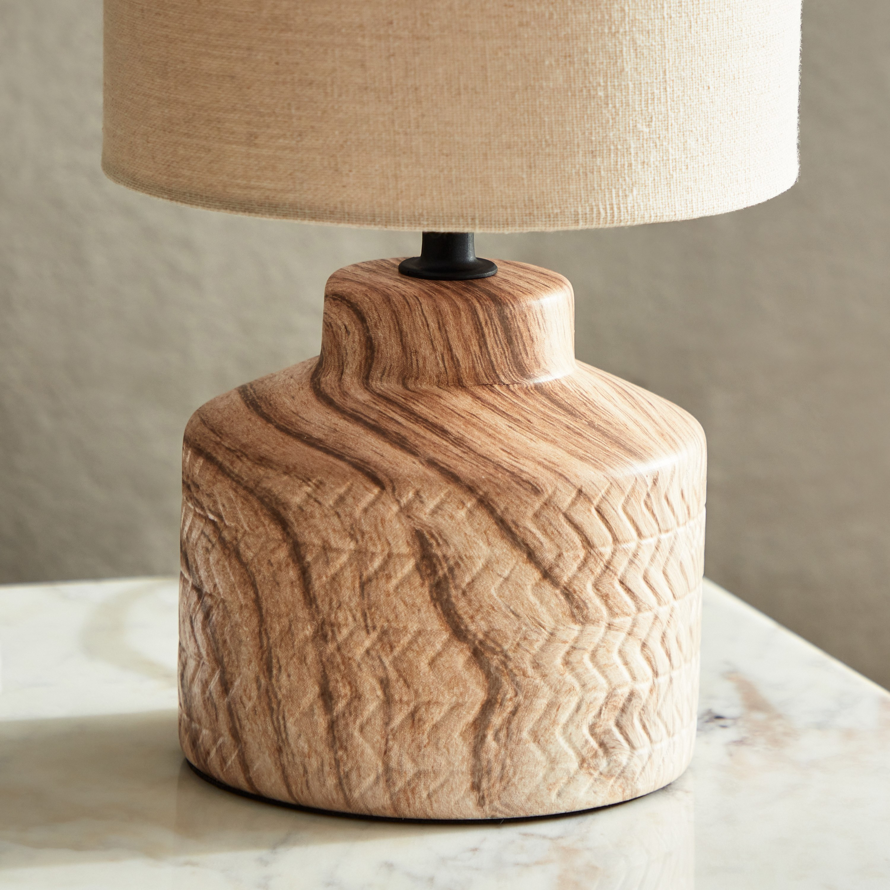 مصباح طاولة سيراميك بتشطيب خشبي من كاسبيان - 16x16x27.5 سم-hbxlivingroom-lighting-tablelamps-image-4