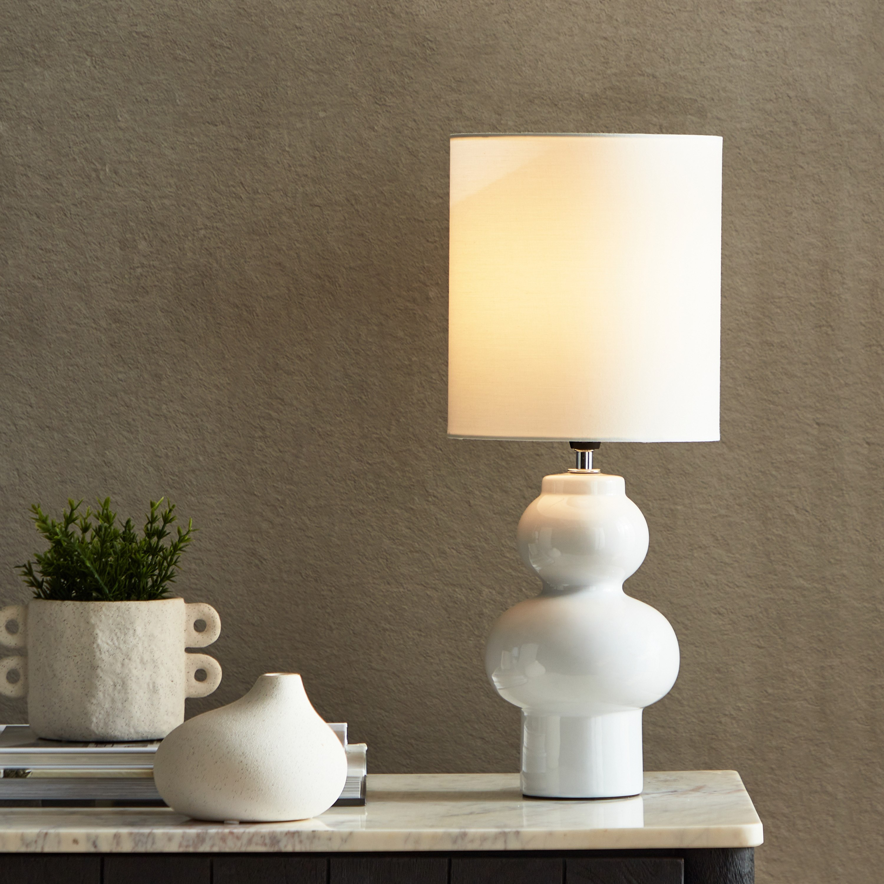مصباح طاولة سيراميك من كاسبيان - 19x19x48 سم-hbxlivingroom-lighting-tablelamps-image-2