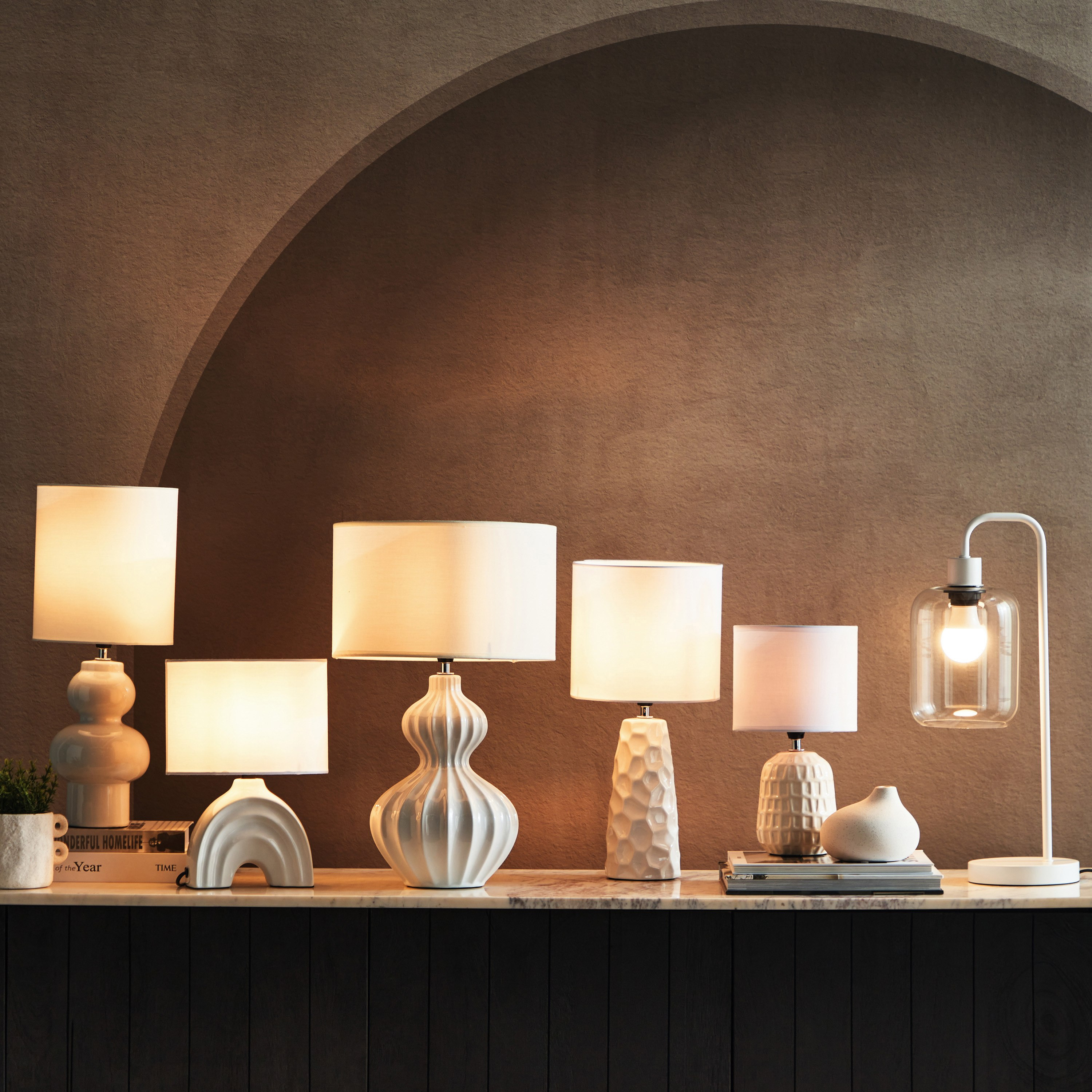 مصباح طاولة سيراميك من كاسبيان- 20x20x42.5 سم-hbxlivingroom-lighting-tablelamps-image-5