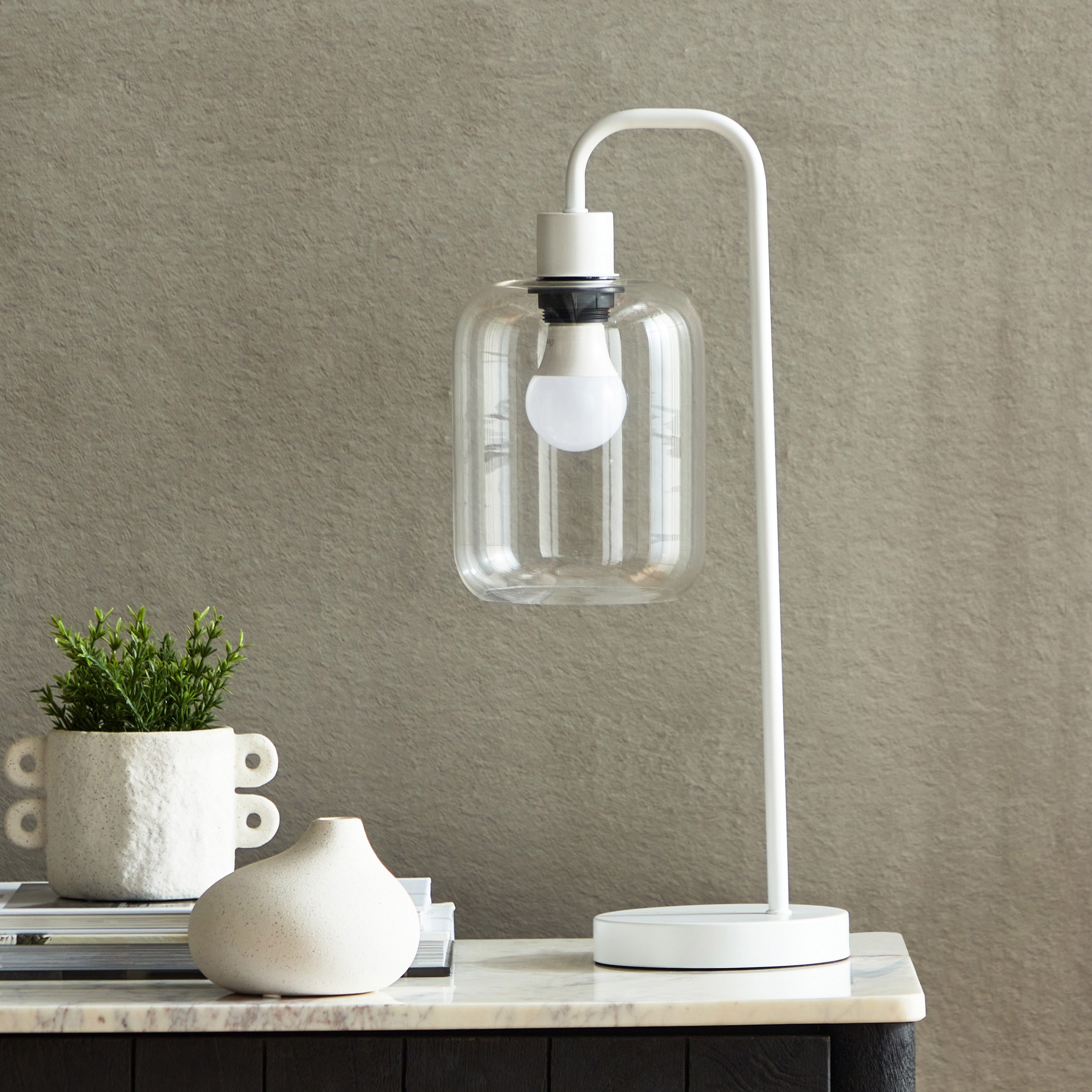 مصباح طاولة معدن وزجاج من كاسبيان - 22x15x50 سم-hbxlivingroom-lighting-tablelamps-image-1