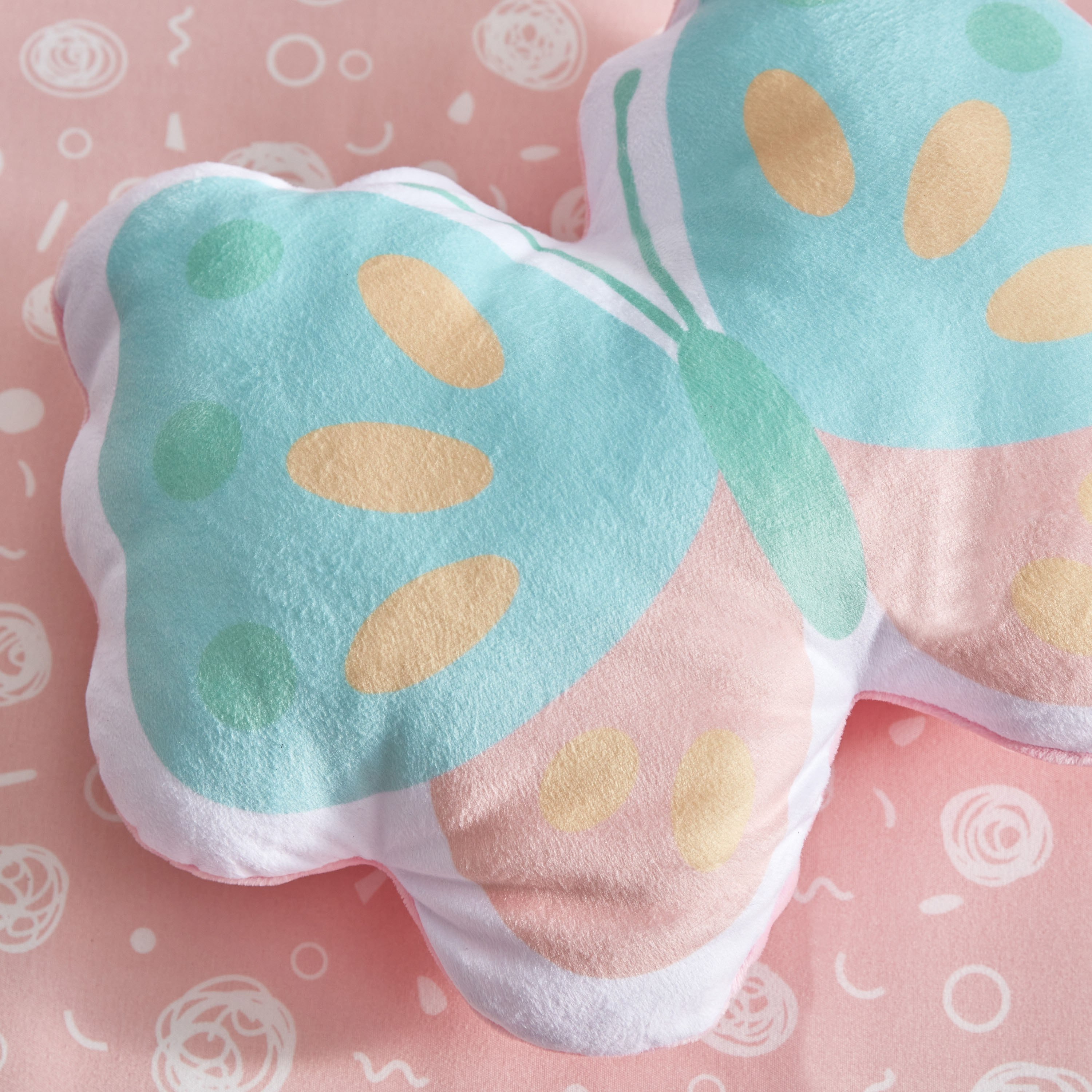 وسادة على شكل فراشة سينتور من فلاترباي - 37x27 سم-hbxhomeware-hbxkidsandyouth-image-4