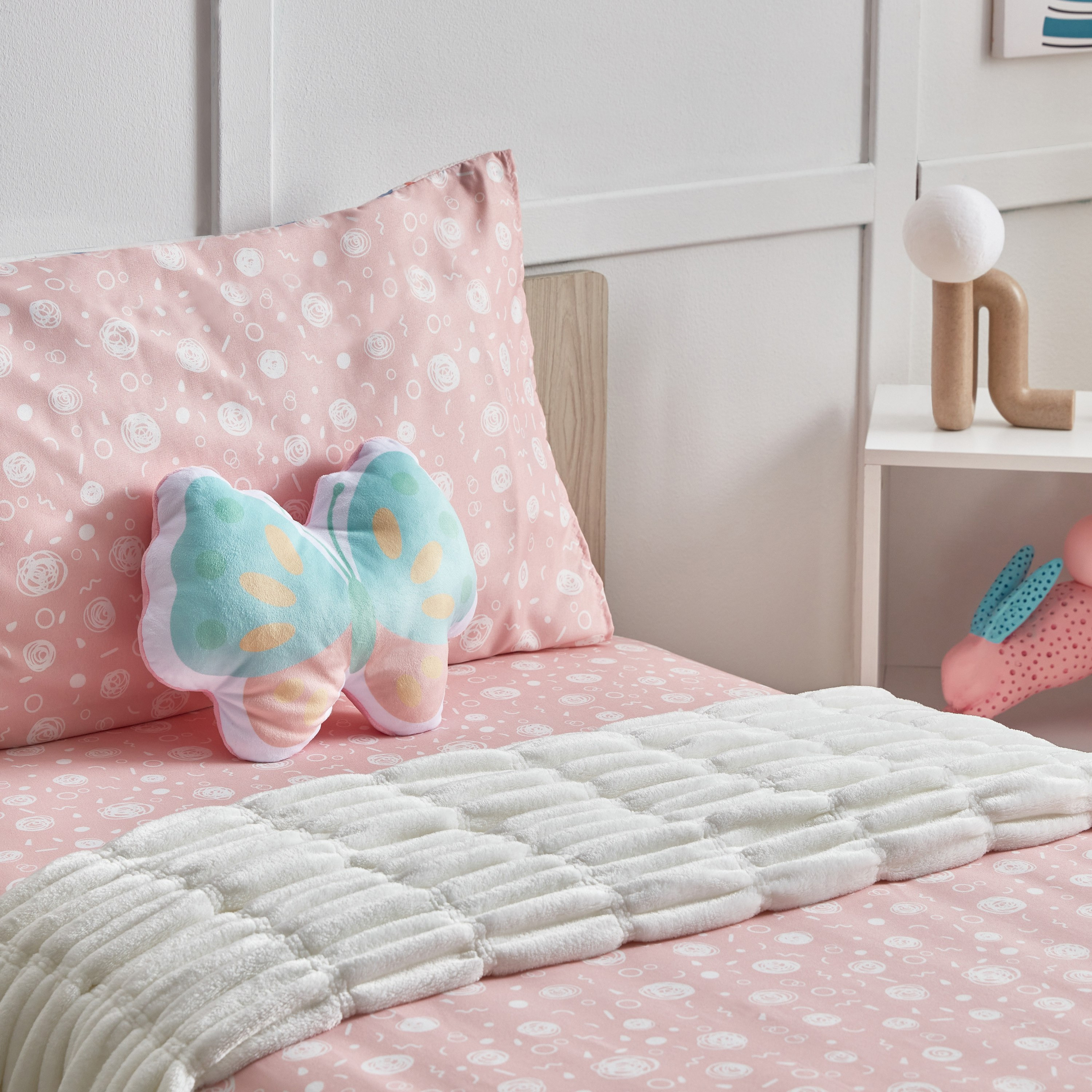 وسادة على شكل فراشة سينتور من فلاترباي - 37x27 سم-hbxhomeware-hbxkidsandyouth-image-5