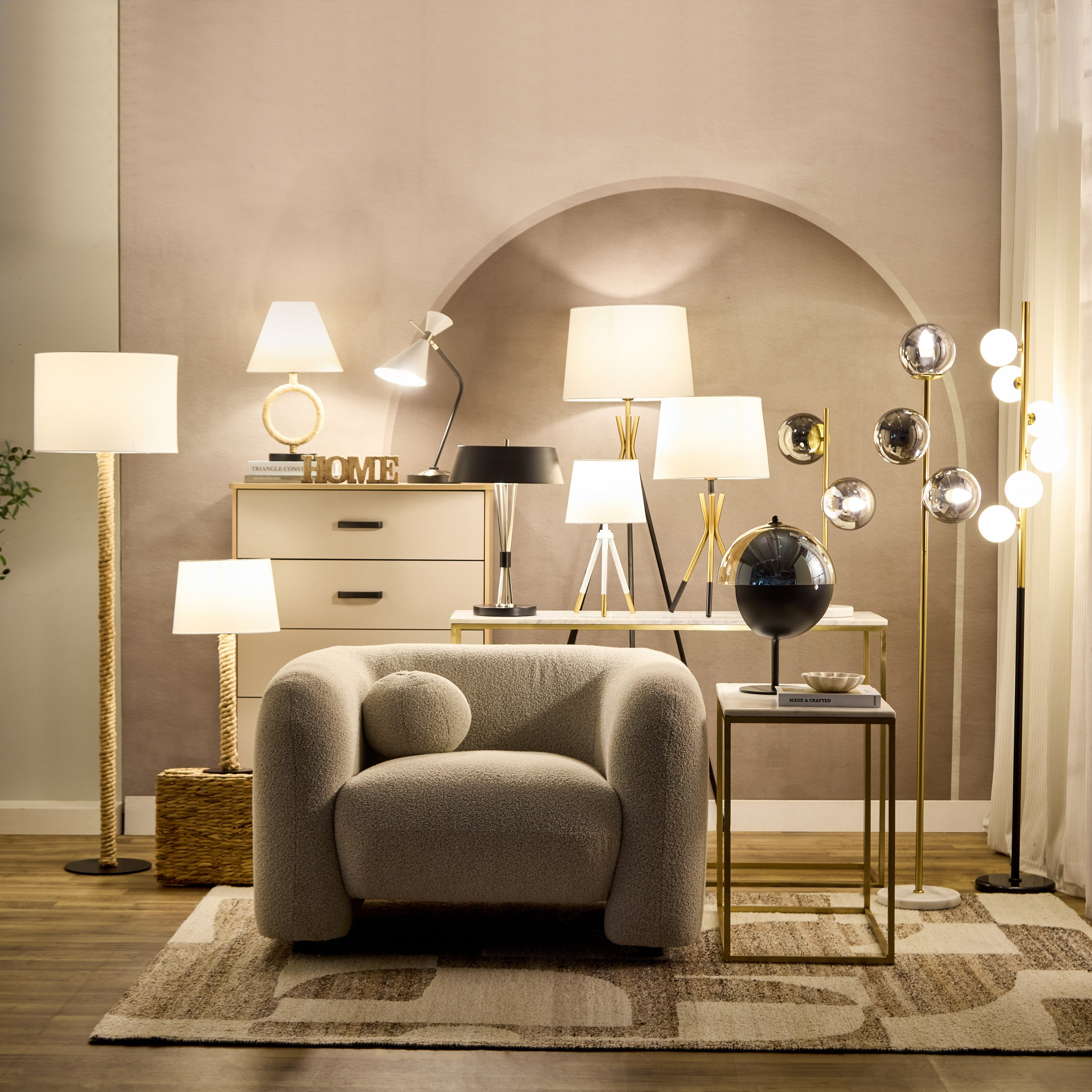 مصباح طاولة معدن ثلاثي القوائم من مارشيا- 23x43 سم-hbxlivingroom-lighting-tablelamps-image-5