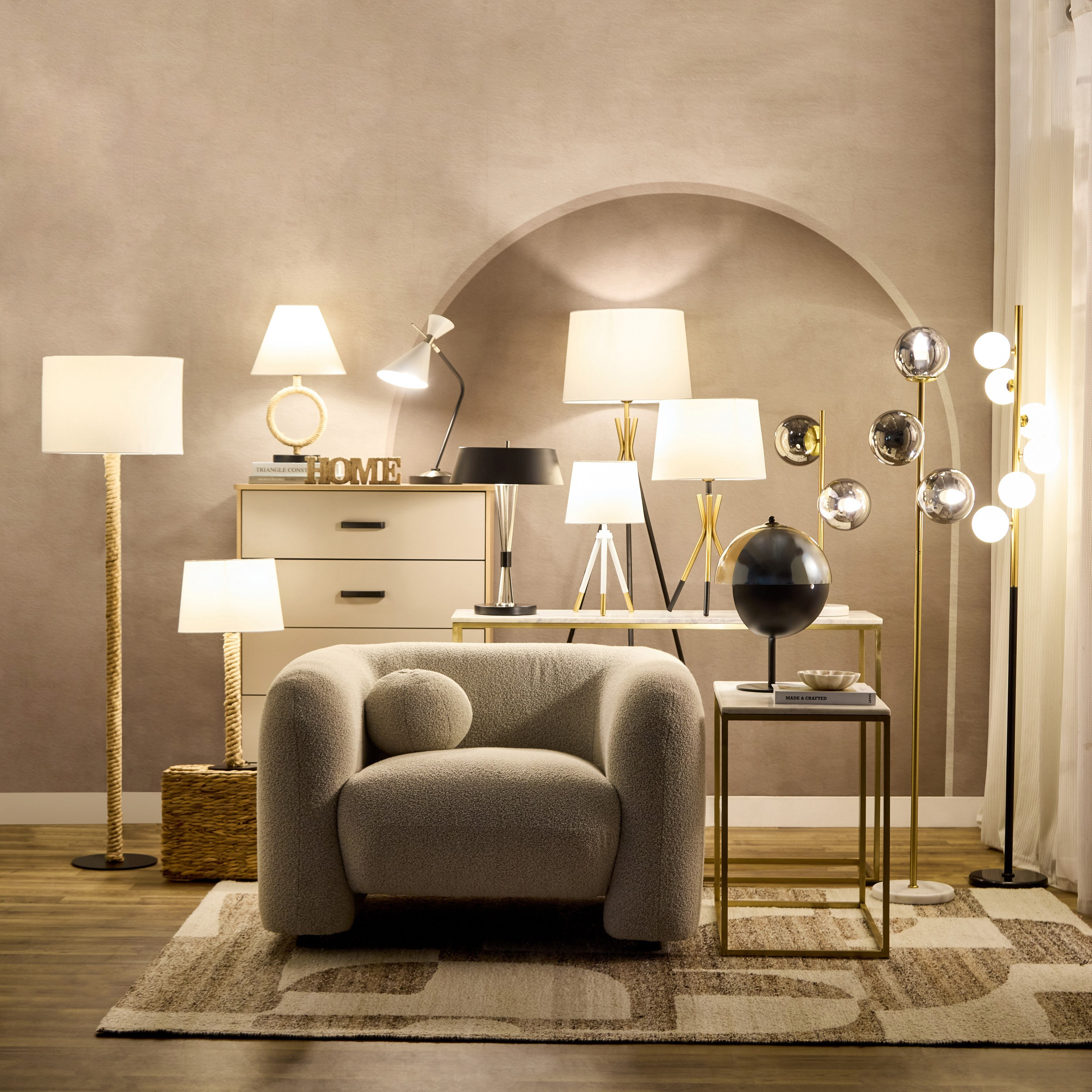 مصباح طاولة معدن ثلاثي القوائم من مارشيا - 33x61 سم-hbxlivingroom-lighting-tablelamps-image-5