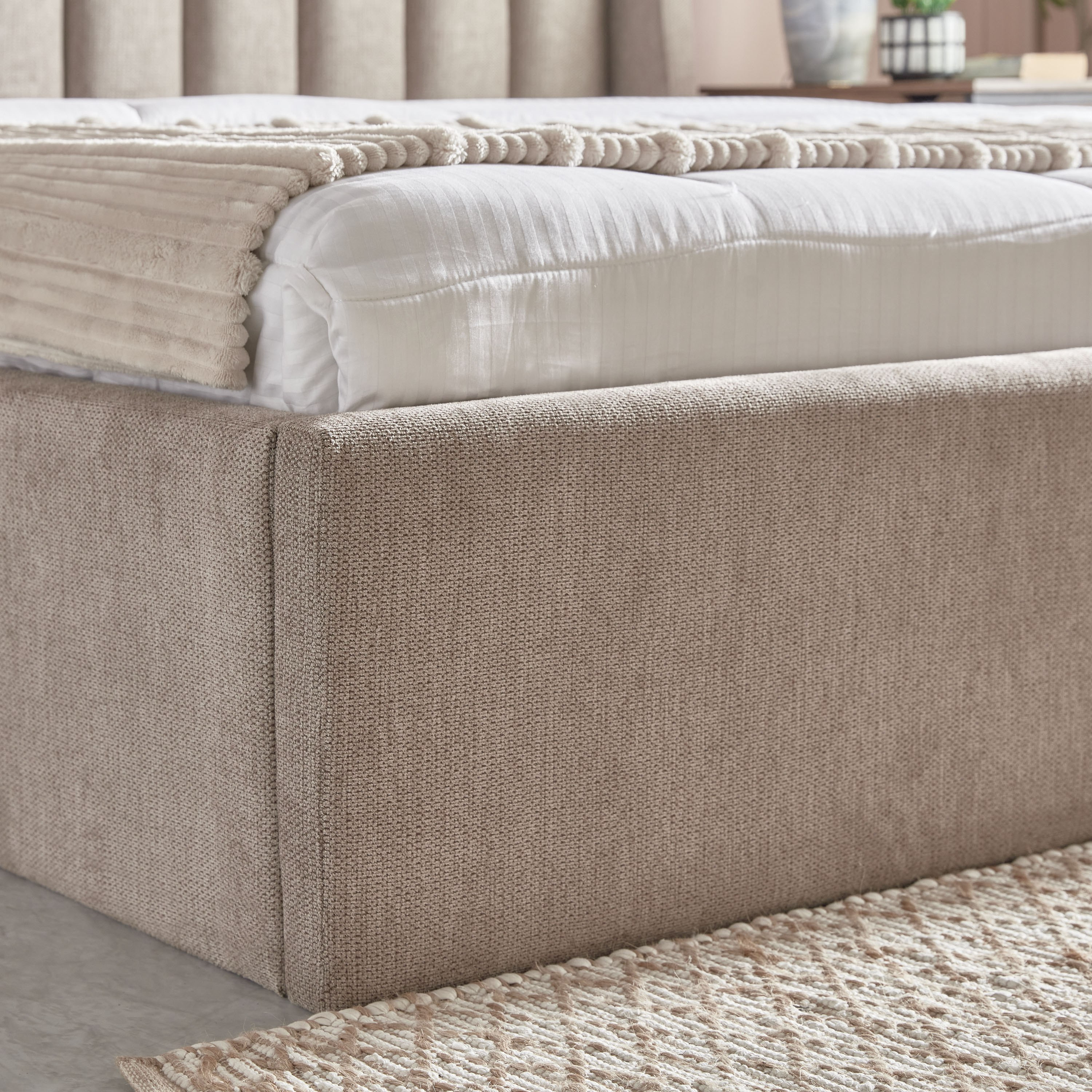 Maine Lewis Upholstered King Bed - 180x200 cm-hbxfurniture-bedsandbedsets-beds-king-image-4