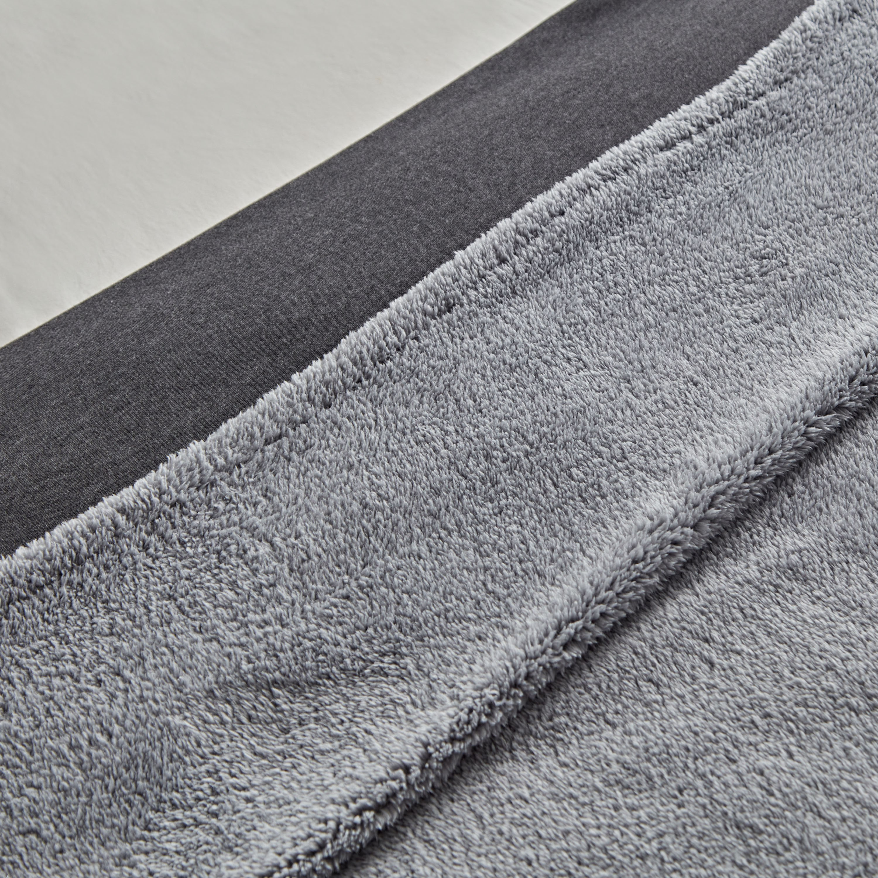 بطانية توين جيرسي مزدوجة الطبقات من كويلو - 150x200 سم-hbxhomeware-hbxbedroom-image-3