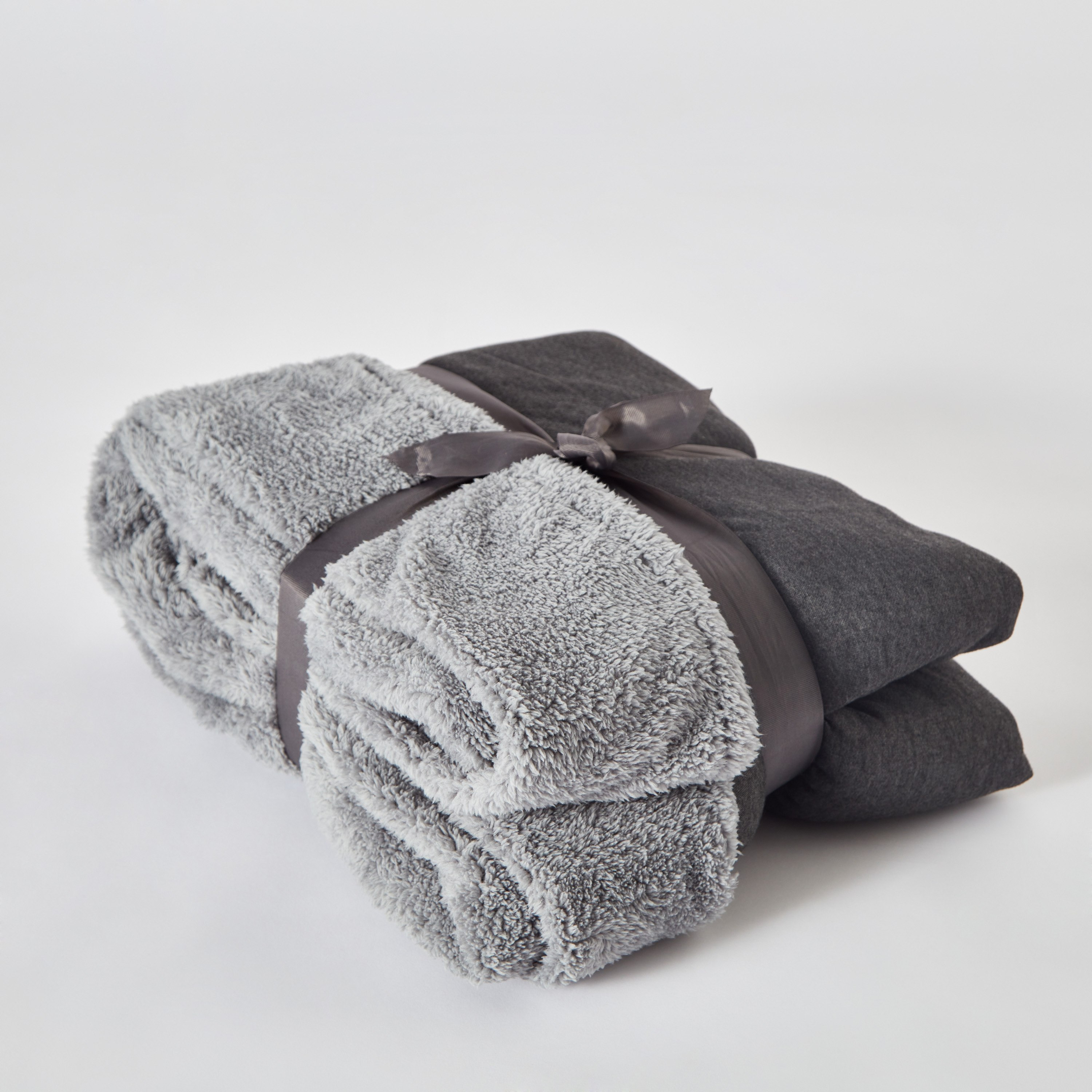 بطانية كوين جيرسي مزدوجة الطبقات من كويلو - 200x220 سم-hbxhomeware-hbxbedroom-image-7