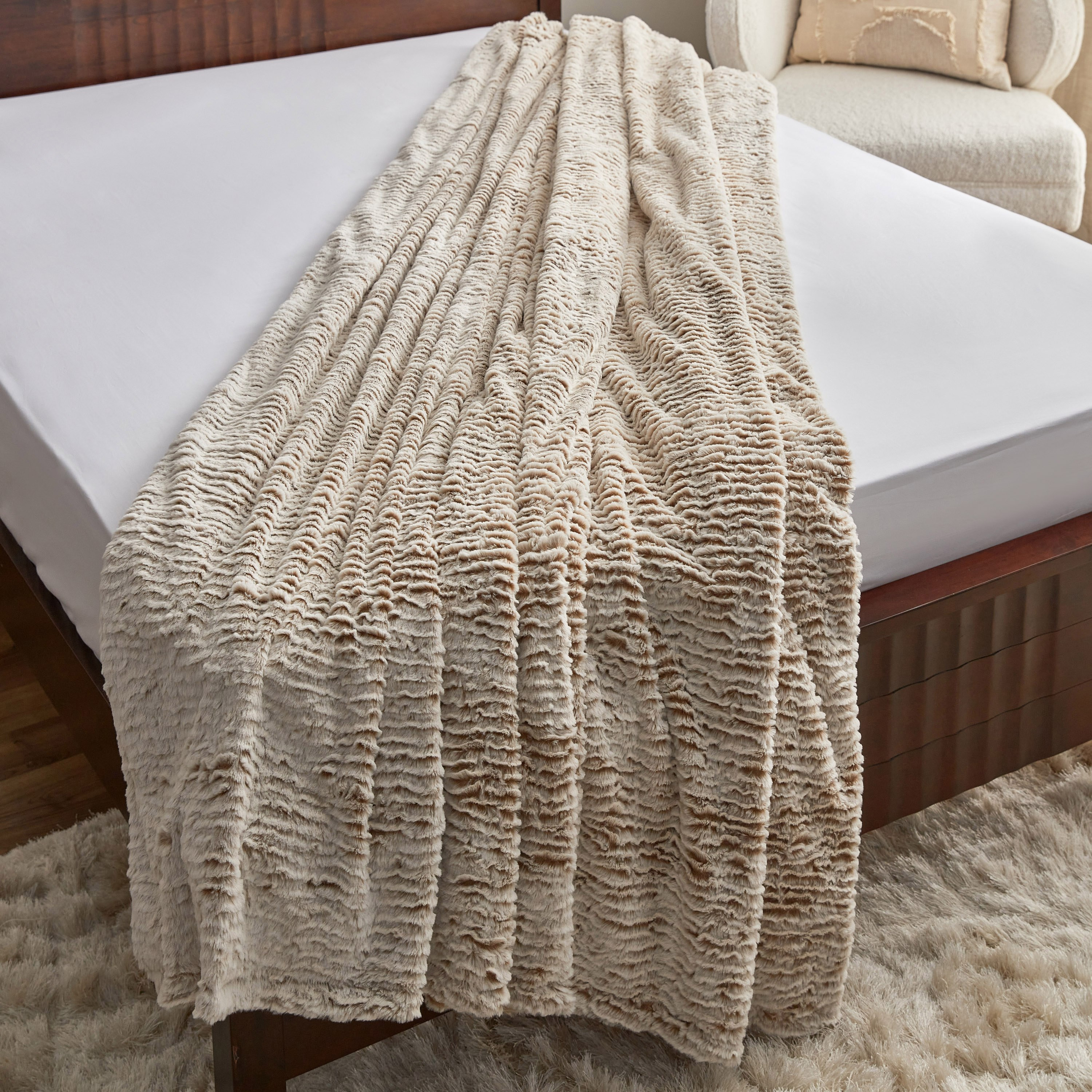 بطانية مزدوجة بطبعات ونقوش من الأسفل من إدور - 150x220 سم-hbxhomeware-hbxbedroom-image-4