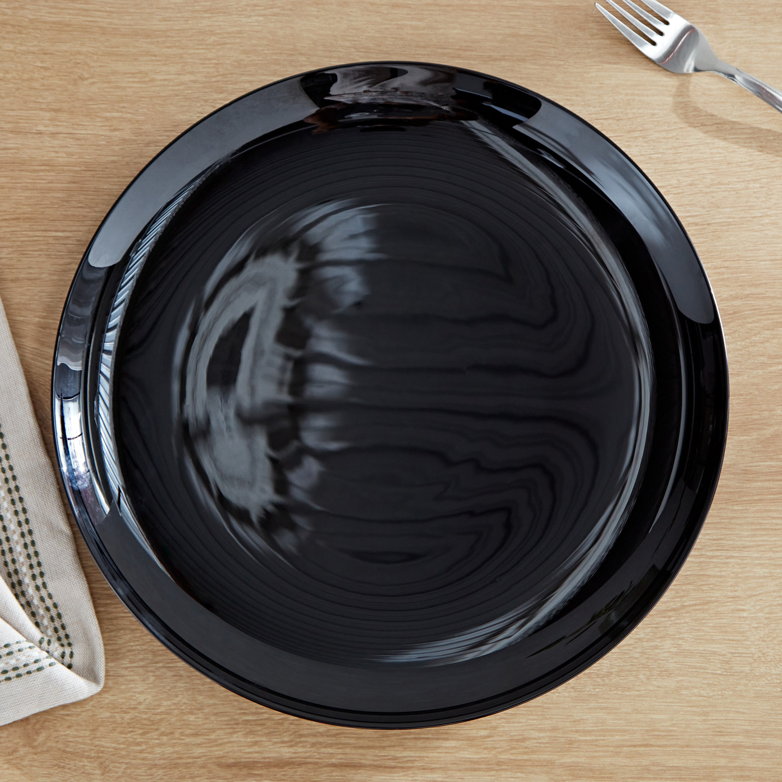 صحن بيتزا فريندز تايم من لومينارك - 32 سم-hbxdecorandfurnishings-tabletop-crockery-image-2