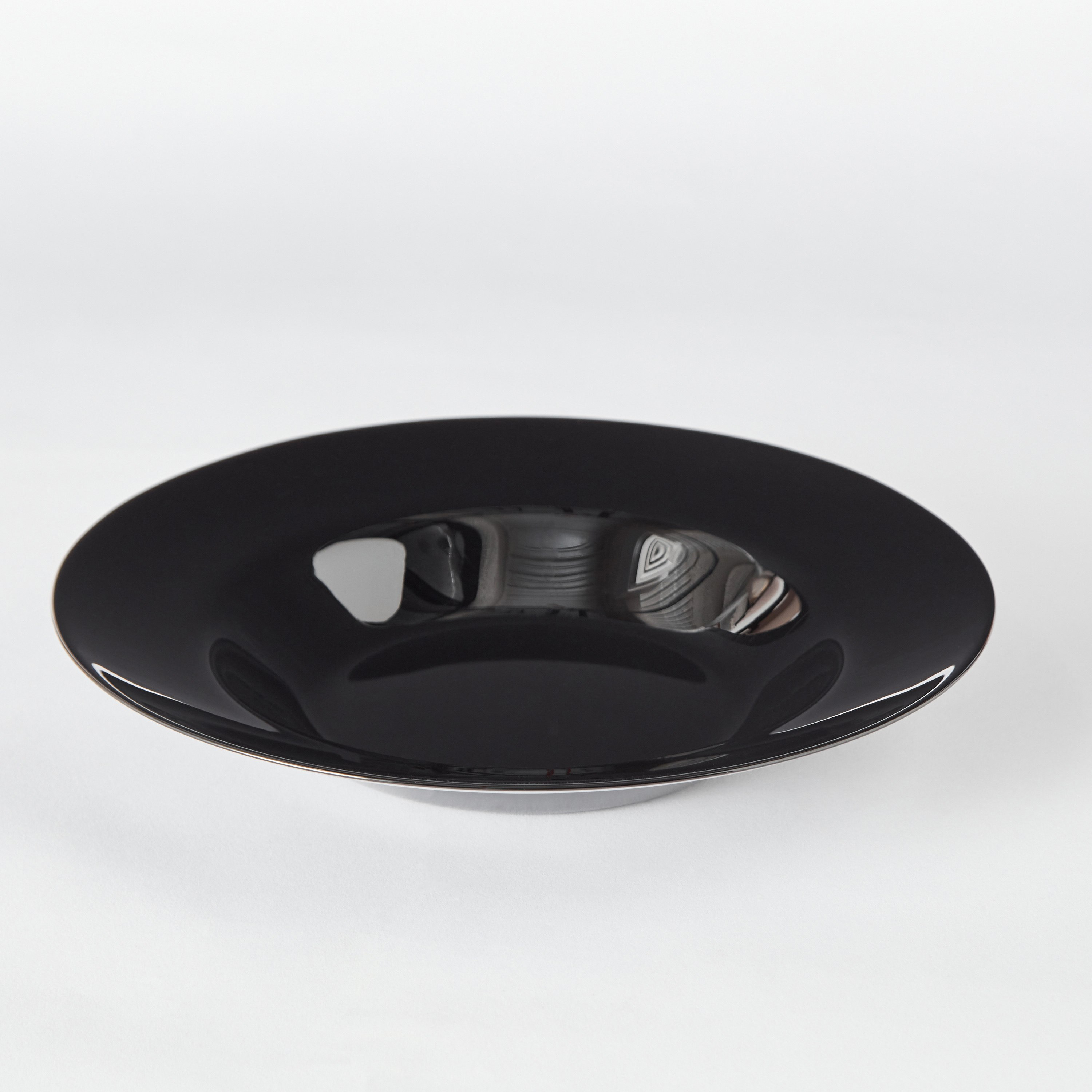 صحن معكرونة فريندز تايم من لومينارك - 28.5 سم-hbxdecorandfurnishings-tabletop-crockery-image-5