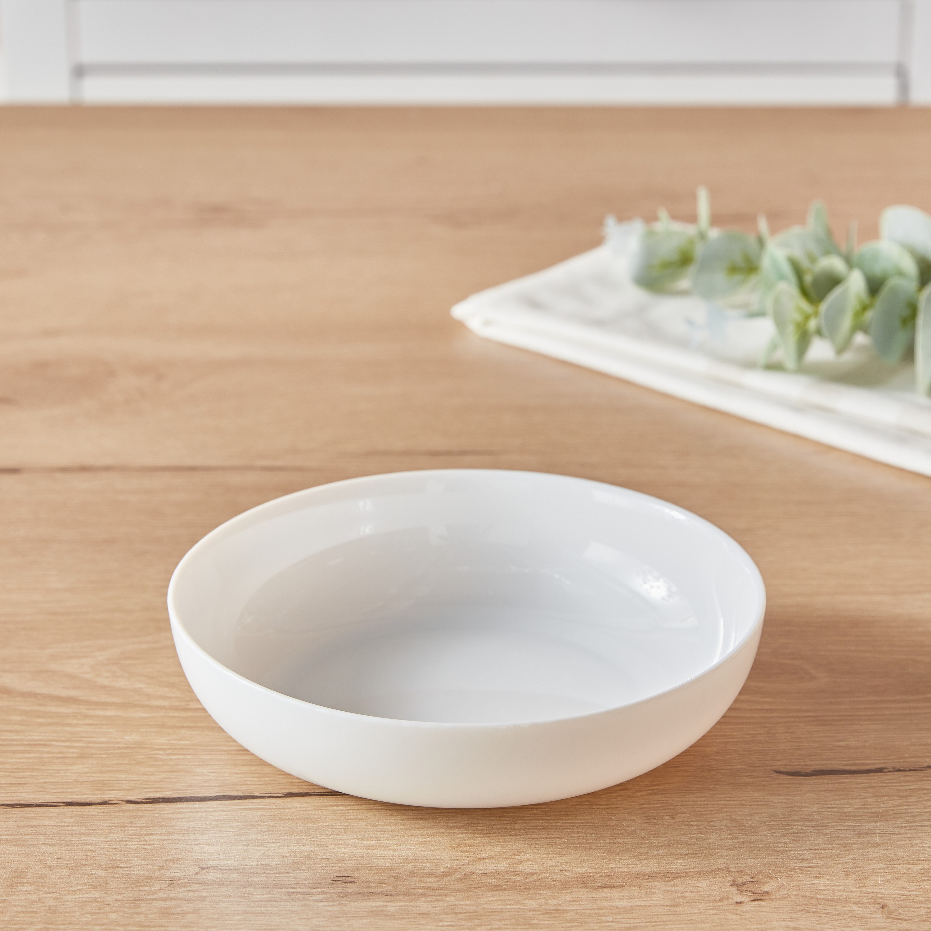 صحن حساء فريندز تايم من لومينارك - 17 سم-hbxdecorandfurnishings-tabletop-crockery-image-1