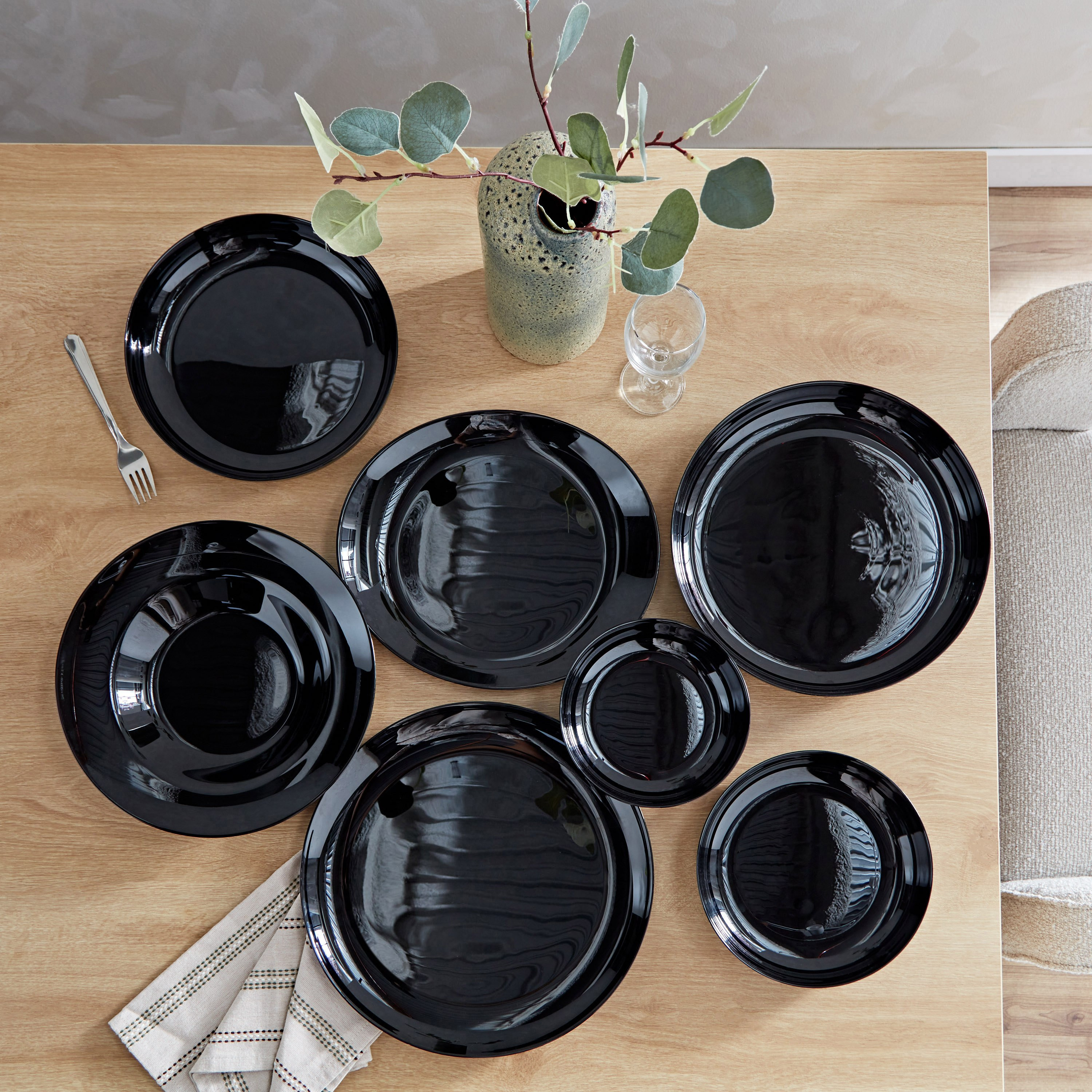 Luminarc Friend's Time Side Plate - 21 cm-hbxdecorandfurnishings-tabletop-crockery-image-4