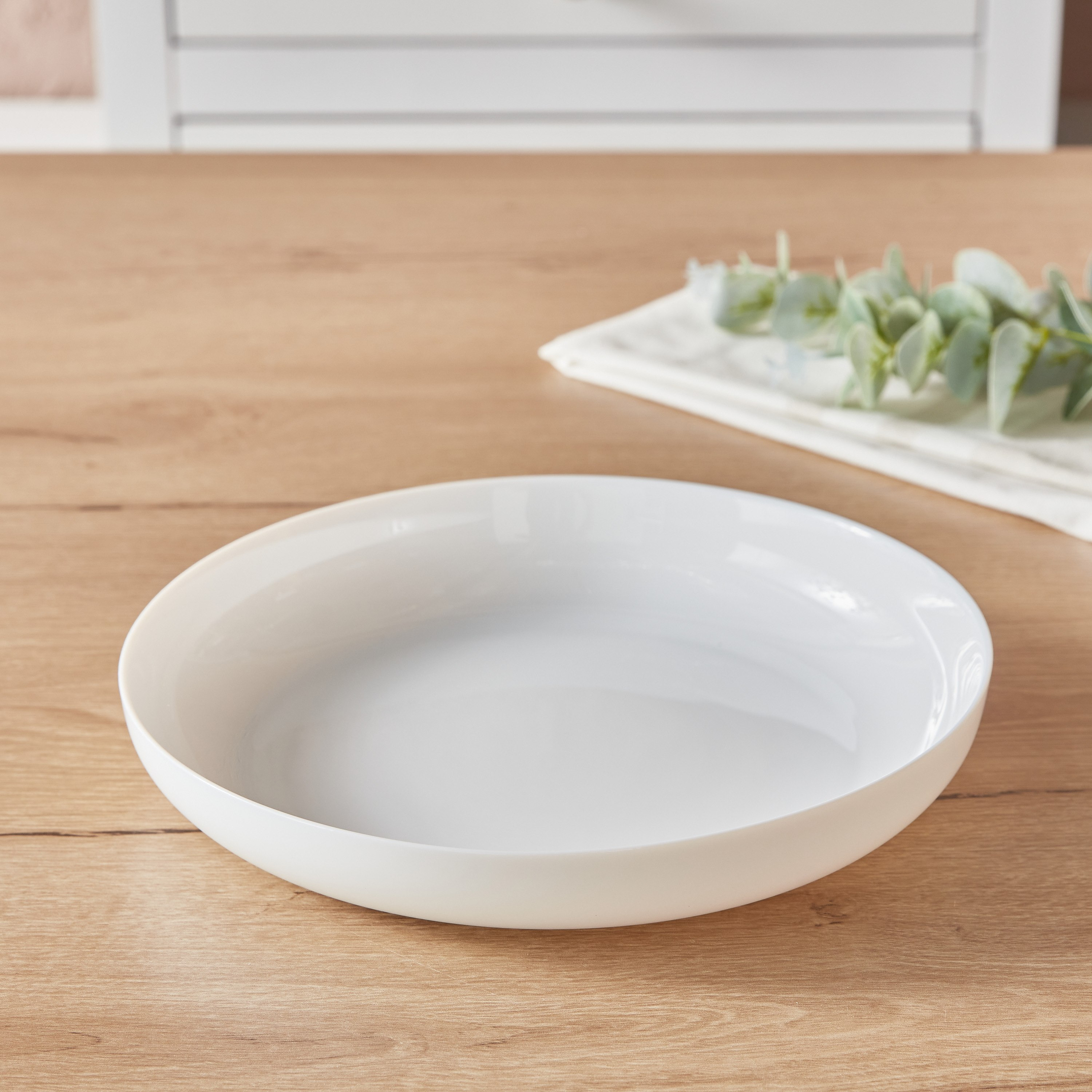 Luminarc Friend's Time Serving Platter - 25 cm-hbxdecorandfurnishings-tabletop-crockery-image-1