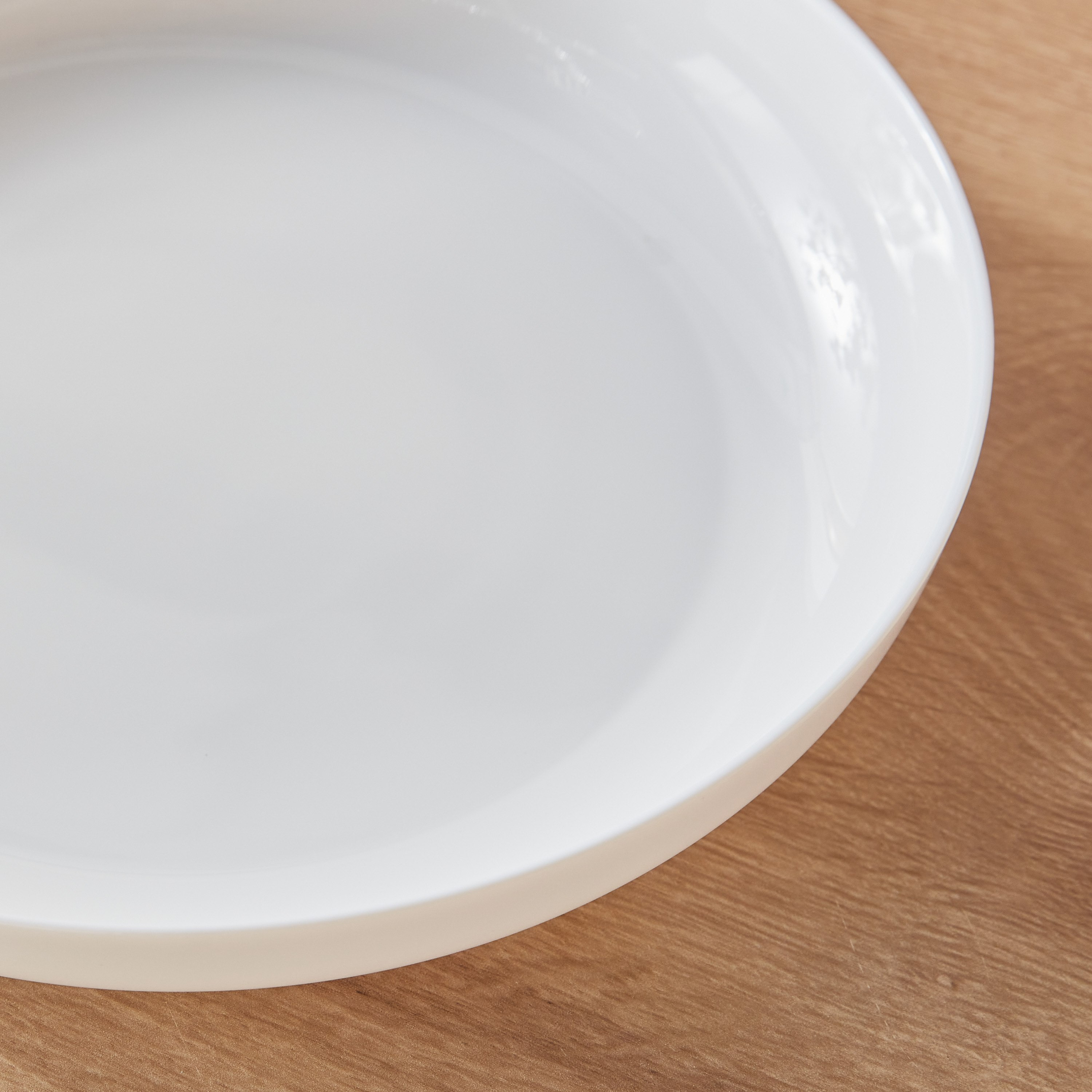 Luminarc Friend's Time Serving Platter - 25 cm-hbxdecorandfurnishings-tabletop-crockery-image-3