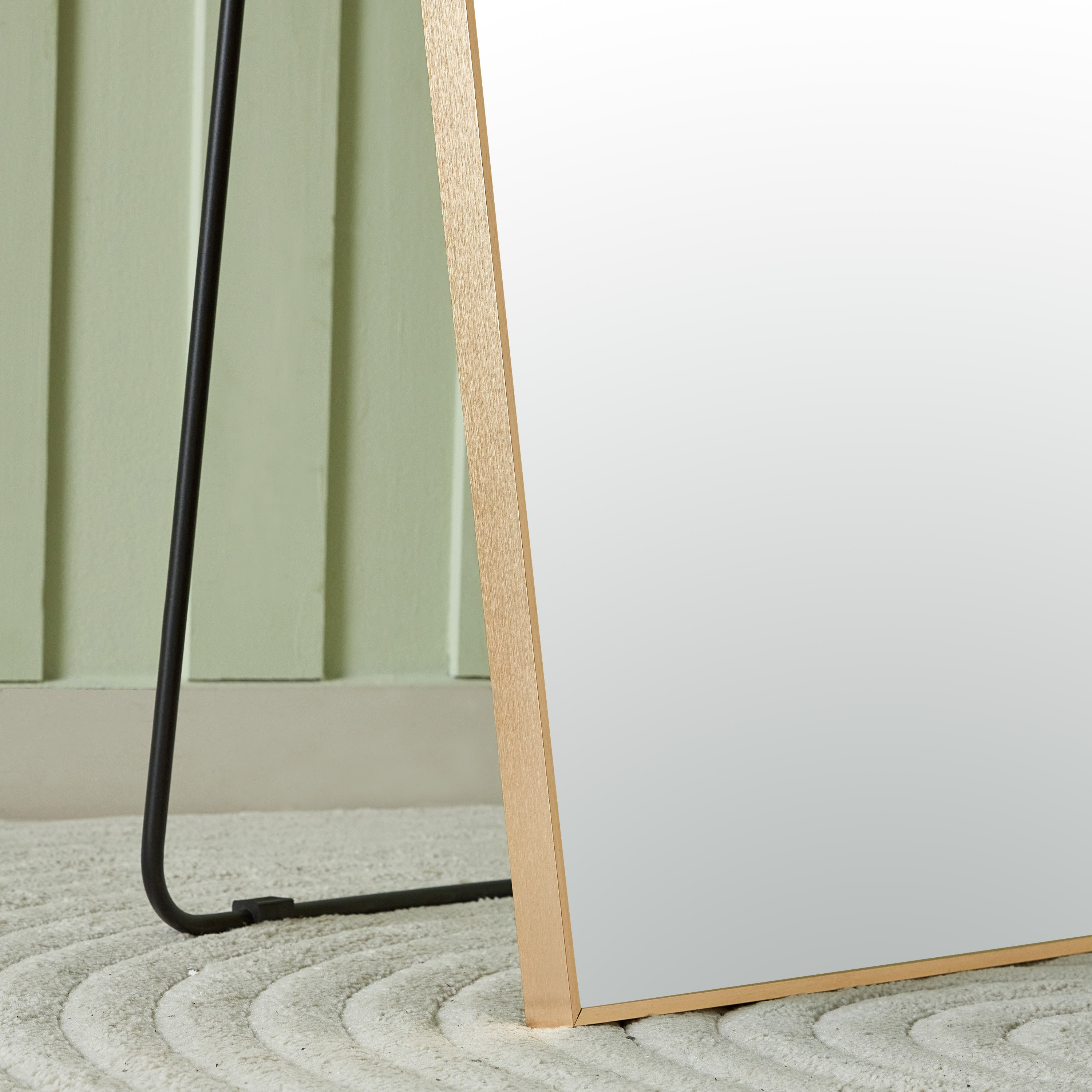 مرآة أرضية بإطار ألومنيوم من سانا - 60x170 سم-hbxhomeware-hbxdecorandfurnishings-image-8