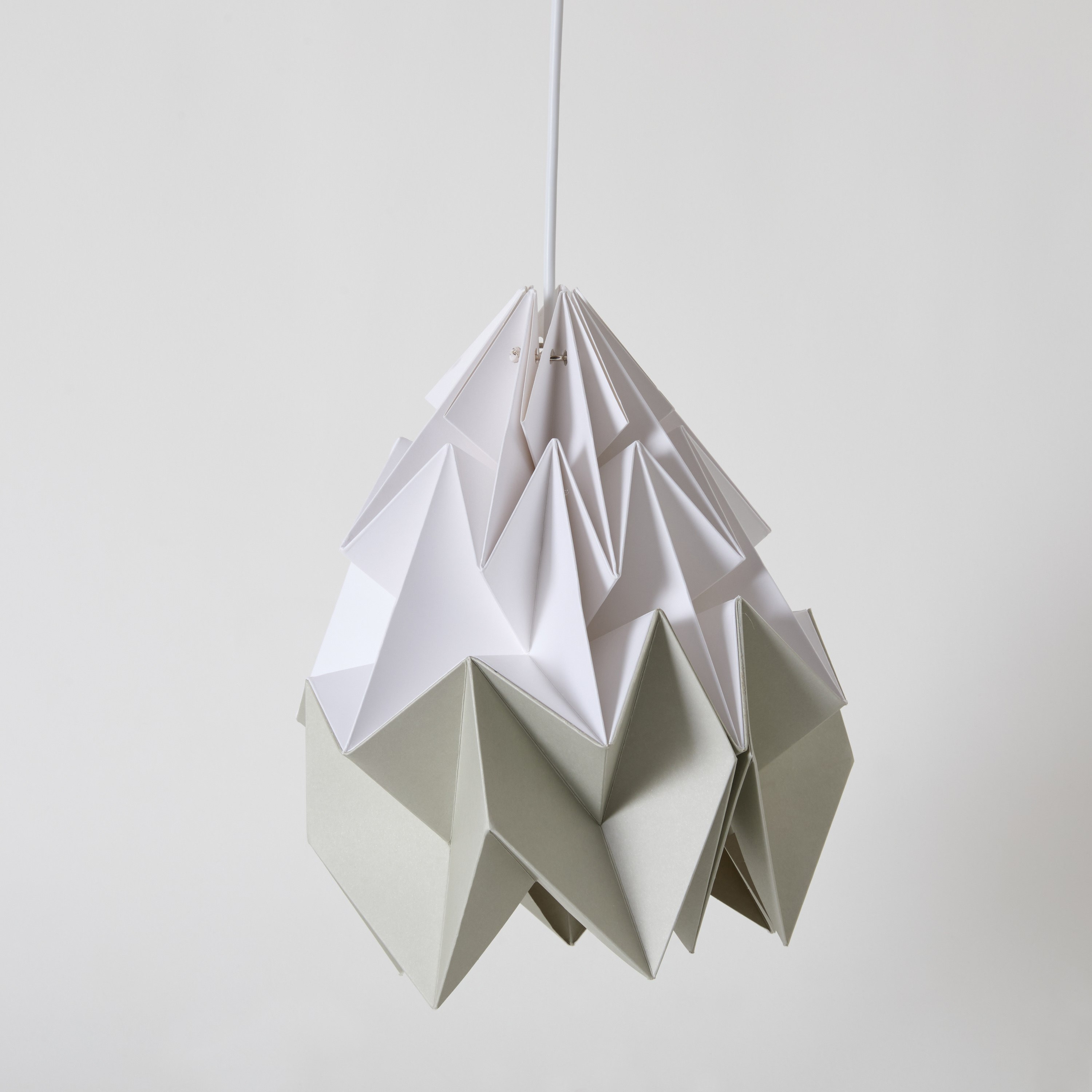 مصباح معلق ورقي بمظلة معدنية وغطاء ورق من تاشا - 150 سم-hbxhomeware-hbxlivingroom-image-5