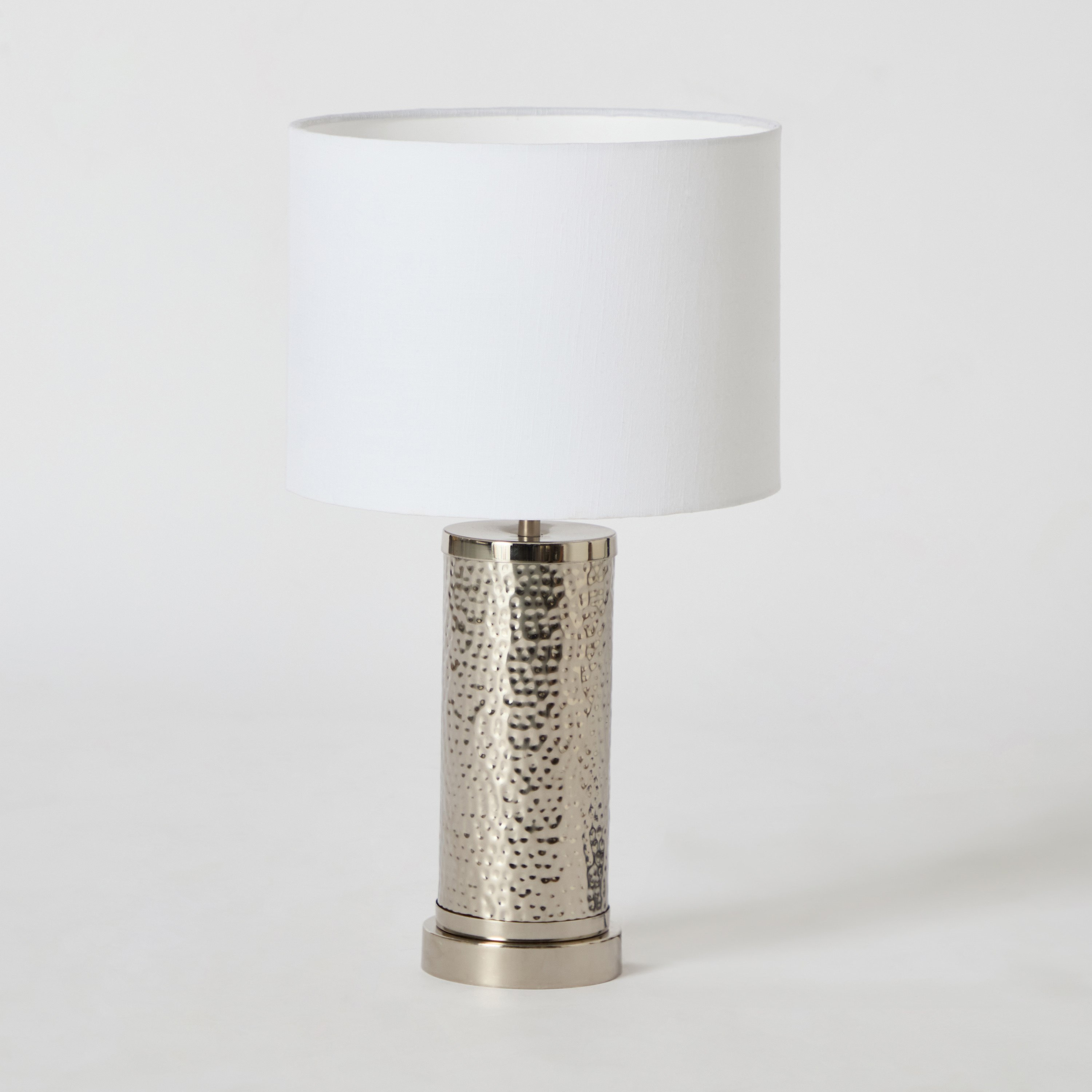 مصباح طاولة أسطواني بقاعدة معدنية مطروقة وغطاء من كينجستون- 53 سم-hbxbedroom-lighting-tablelamps-image-6