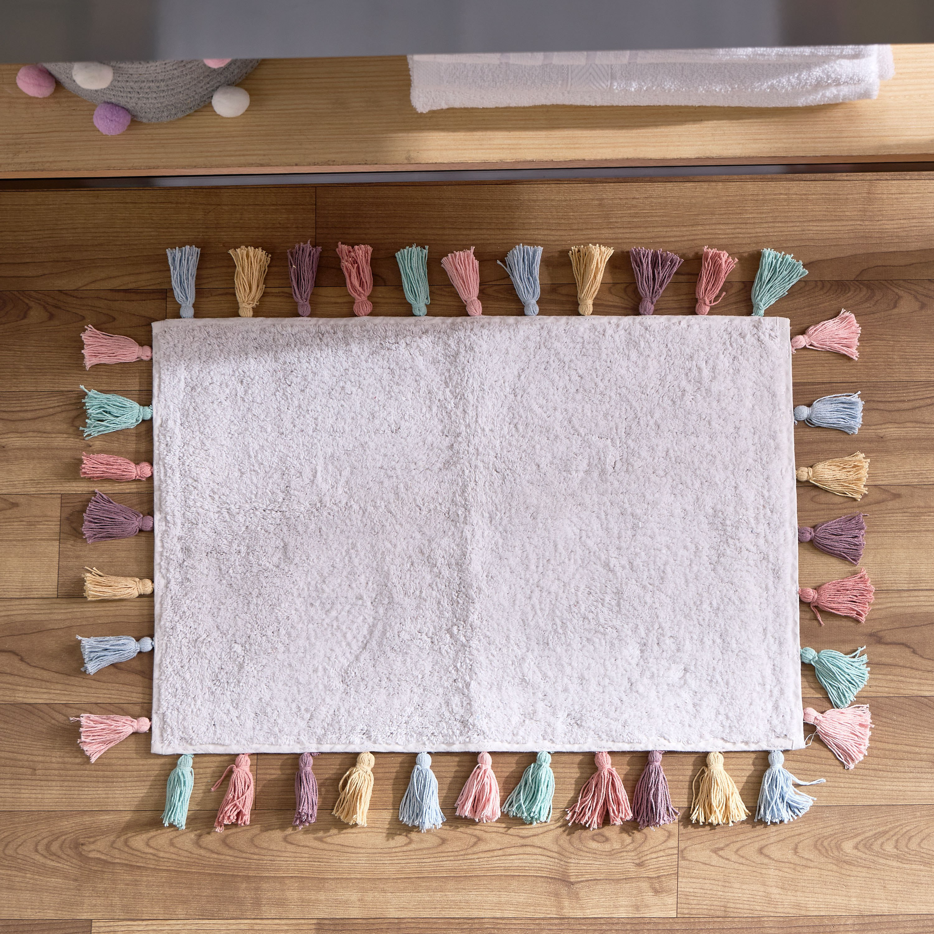 سجادة حمام قطن معنقدة بشرابات فلوريت من فلاترباي - 40x60 سم-hbxhomeware-kidsessentials-kidsbathmatsandtubmats-image-1