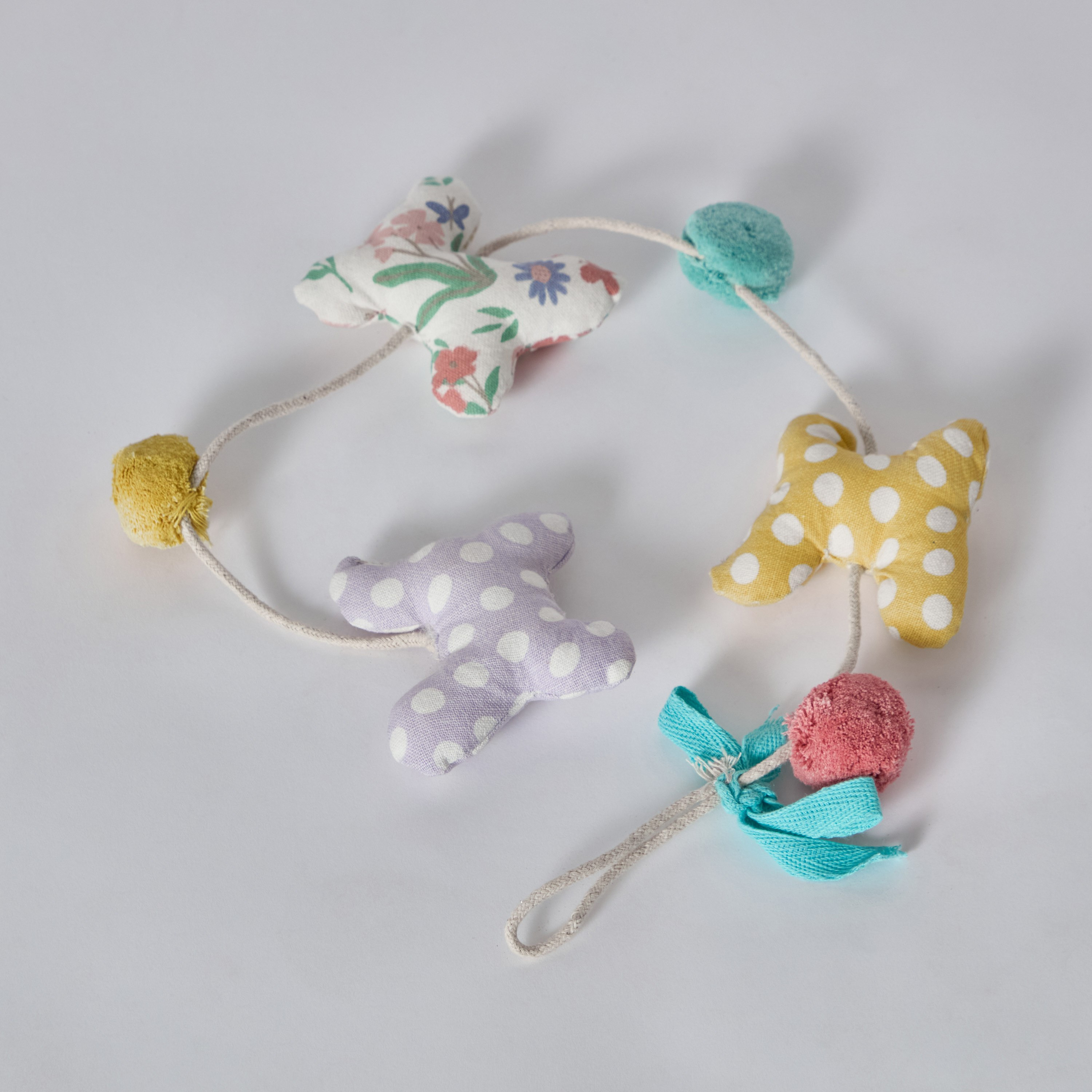 ديكور حائط قطن محشو فلاي أواي من فلاترباي- 55x15 سم-hbxhomeware-hbxkidsandyouth-image-5
