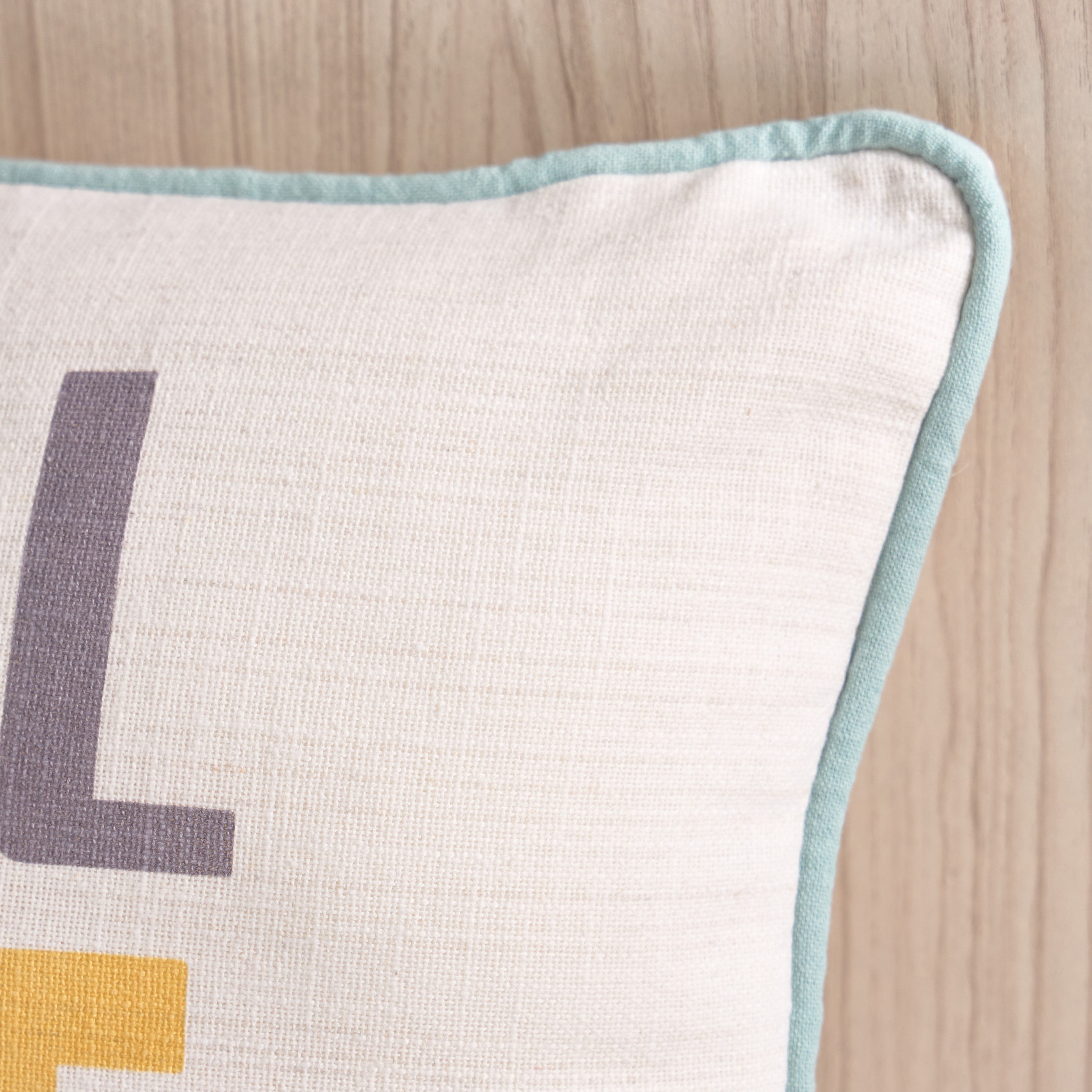 وسادة قطن محشوة بطبعات وخيط بارز من بلاي لاند - 30x50 سم-hbxhomeware-hbxkidsandyouth-image-2