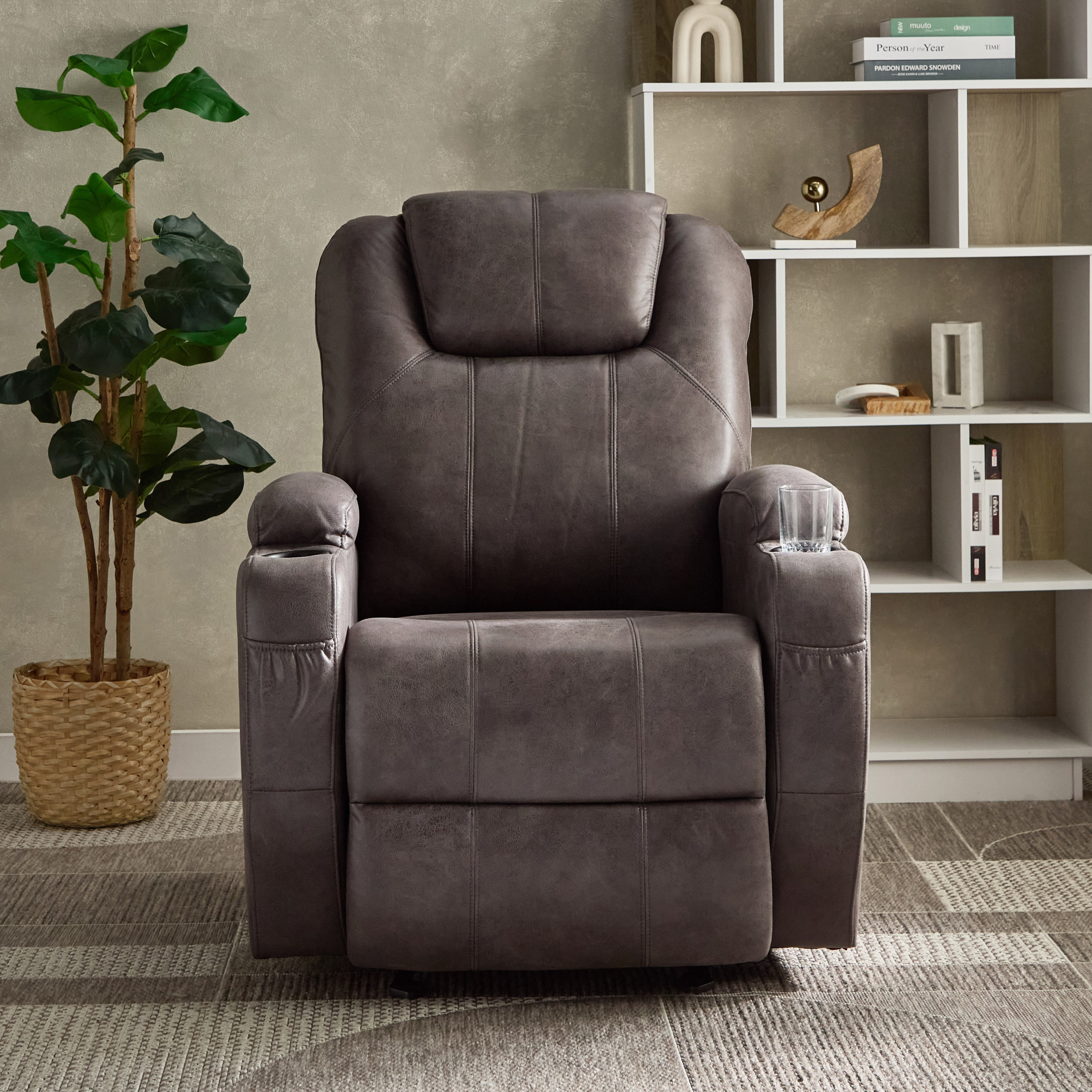 كرسي استرخاء هزاز قماش بمظهر جلد وذراعين مع حاملي أكواب ومنفذ يو إس بي من ملاوي-hbxfurniture-sofasandarmchairs-reclinersofas-image-2