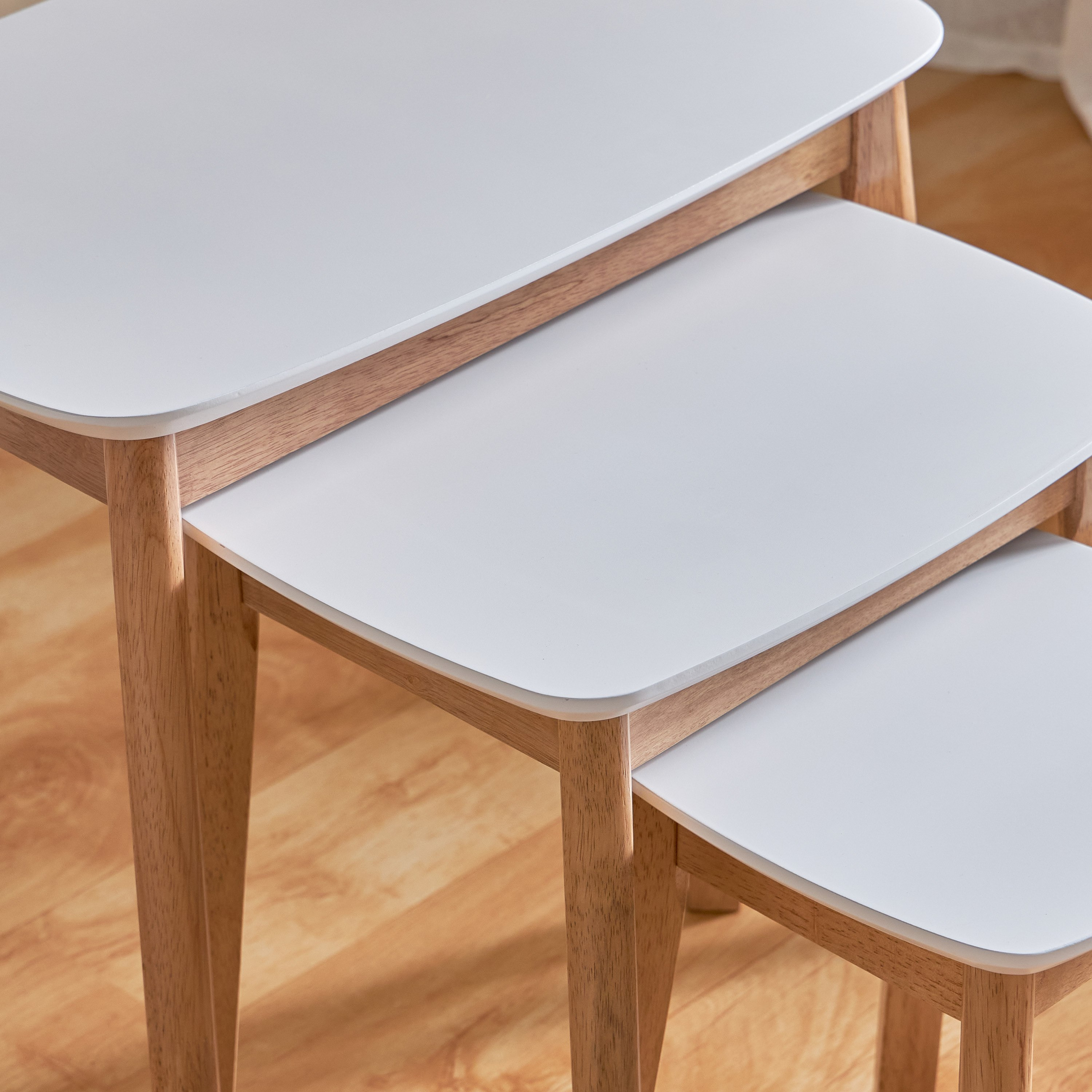 طقم طاولات متداخلة 3 قطع من سكاندي-hbxfurniture-livingroom-nestingtables-image-3