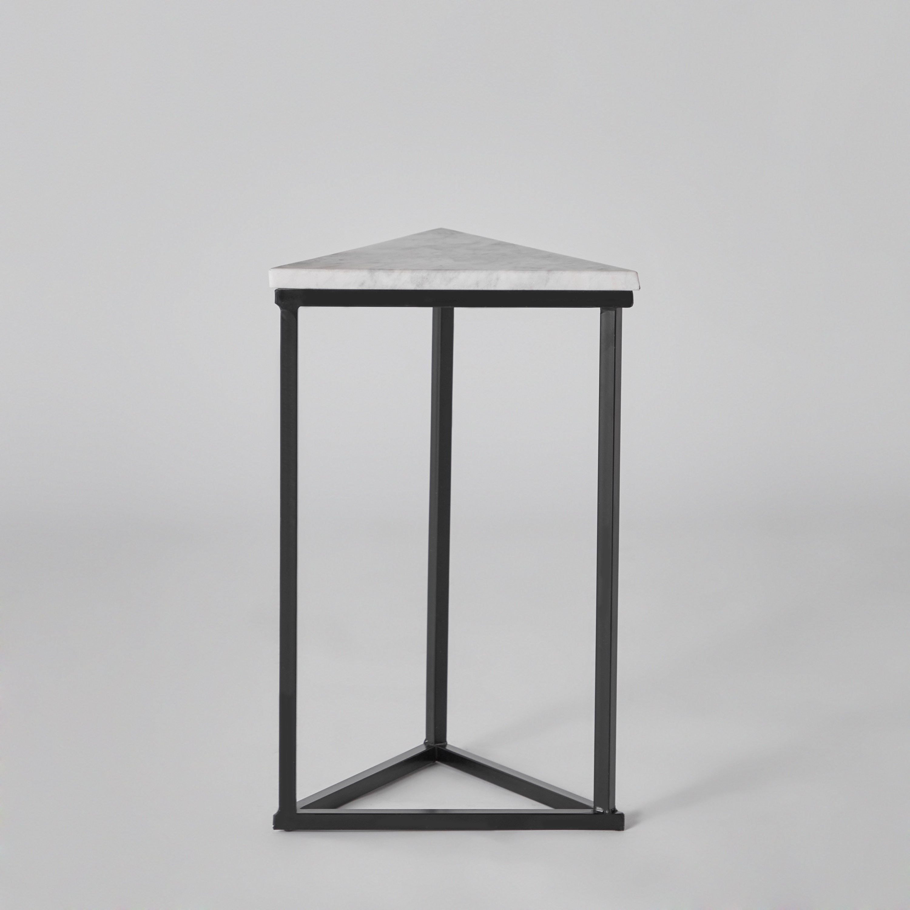 طقم طاولات متداخلة 3 قطع بسطح من الرخام الأصلي - تريو من فيندرا-hbxfurniture-livingroom-nestingtables-image-10