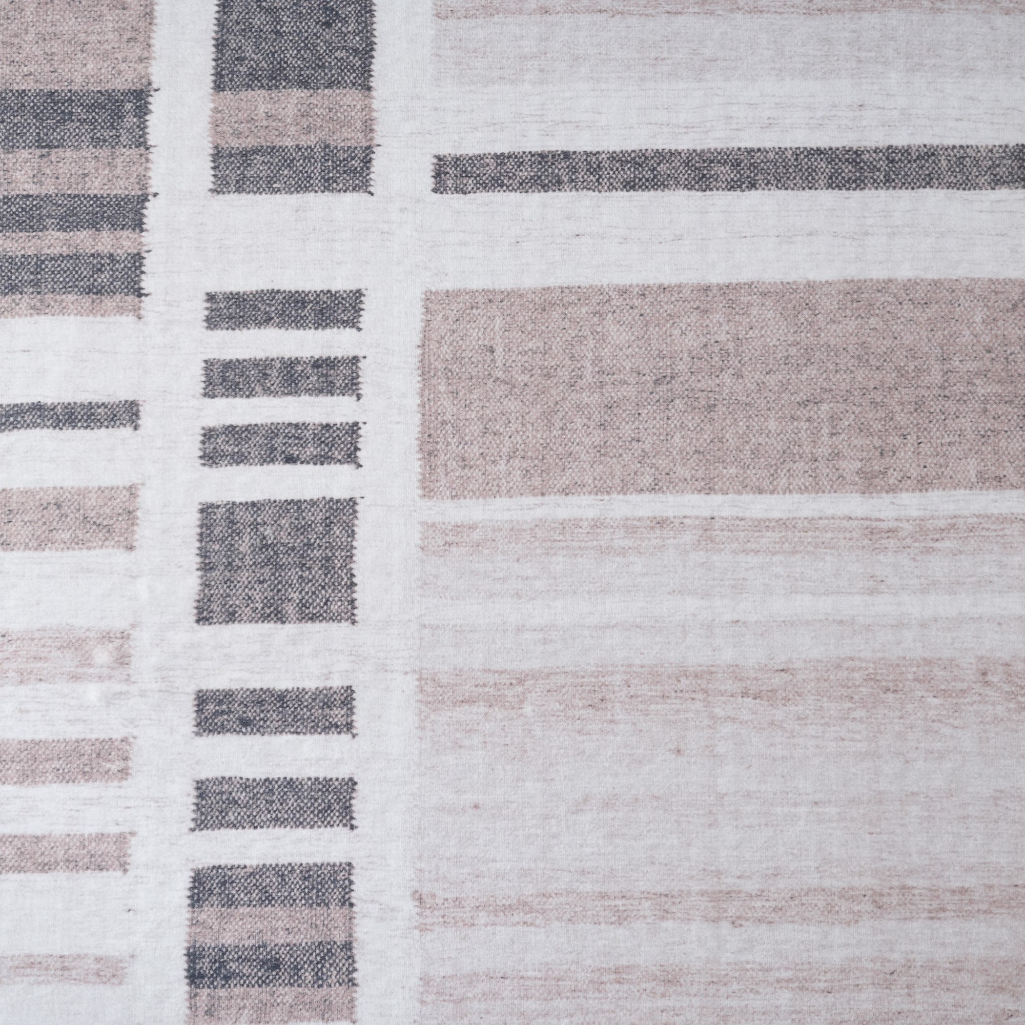 سجادة فرو مخملية فازلا بطبعات من بريستول - 120x170 سم-hbxdecorandfurnishings-floorcoverings-rugs-image-2