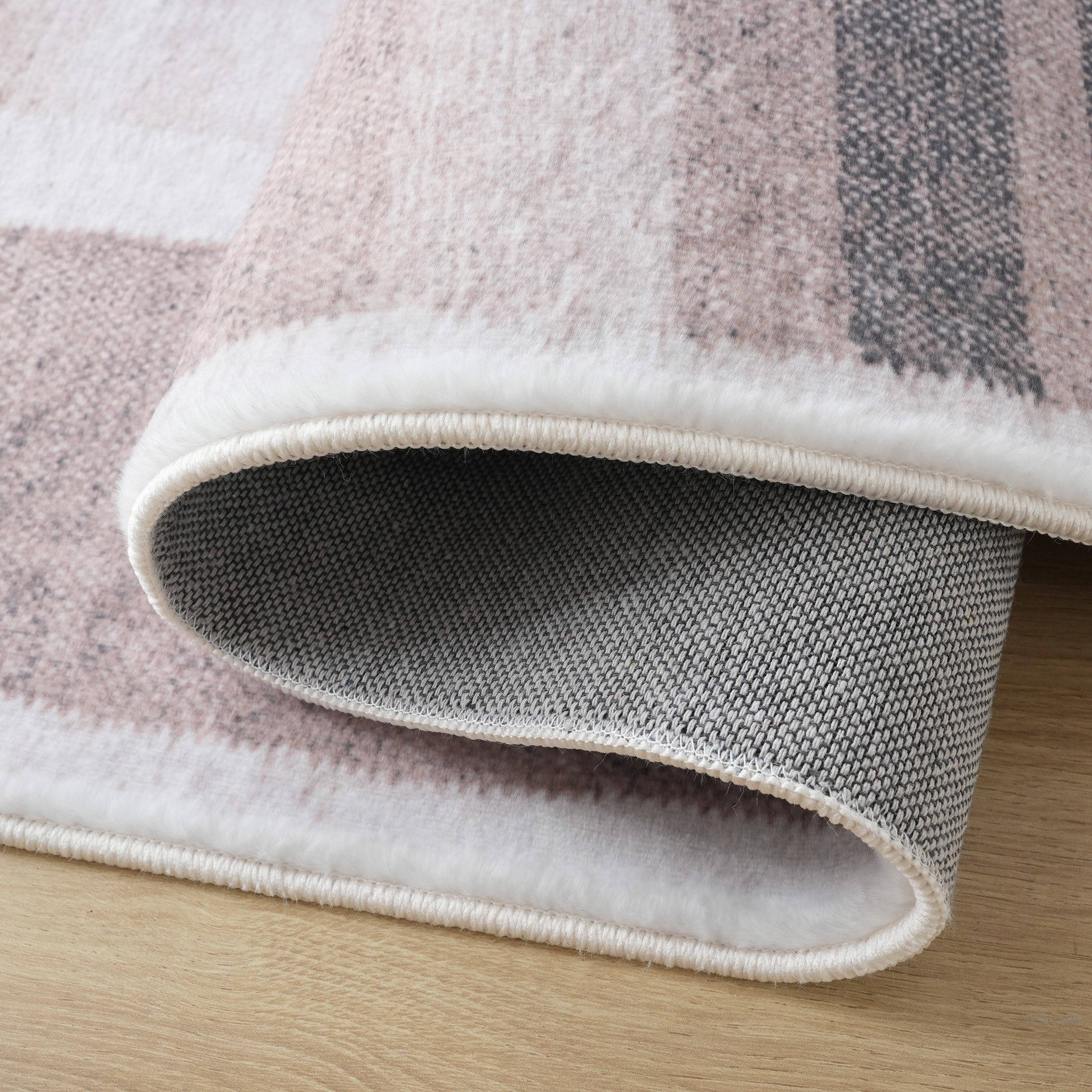 سجادة فرو مخملية فازلا بطبعات من بريستول - 120x170 سم-hbxdecorandfurnishings-floorcoverings-rugs-image-4