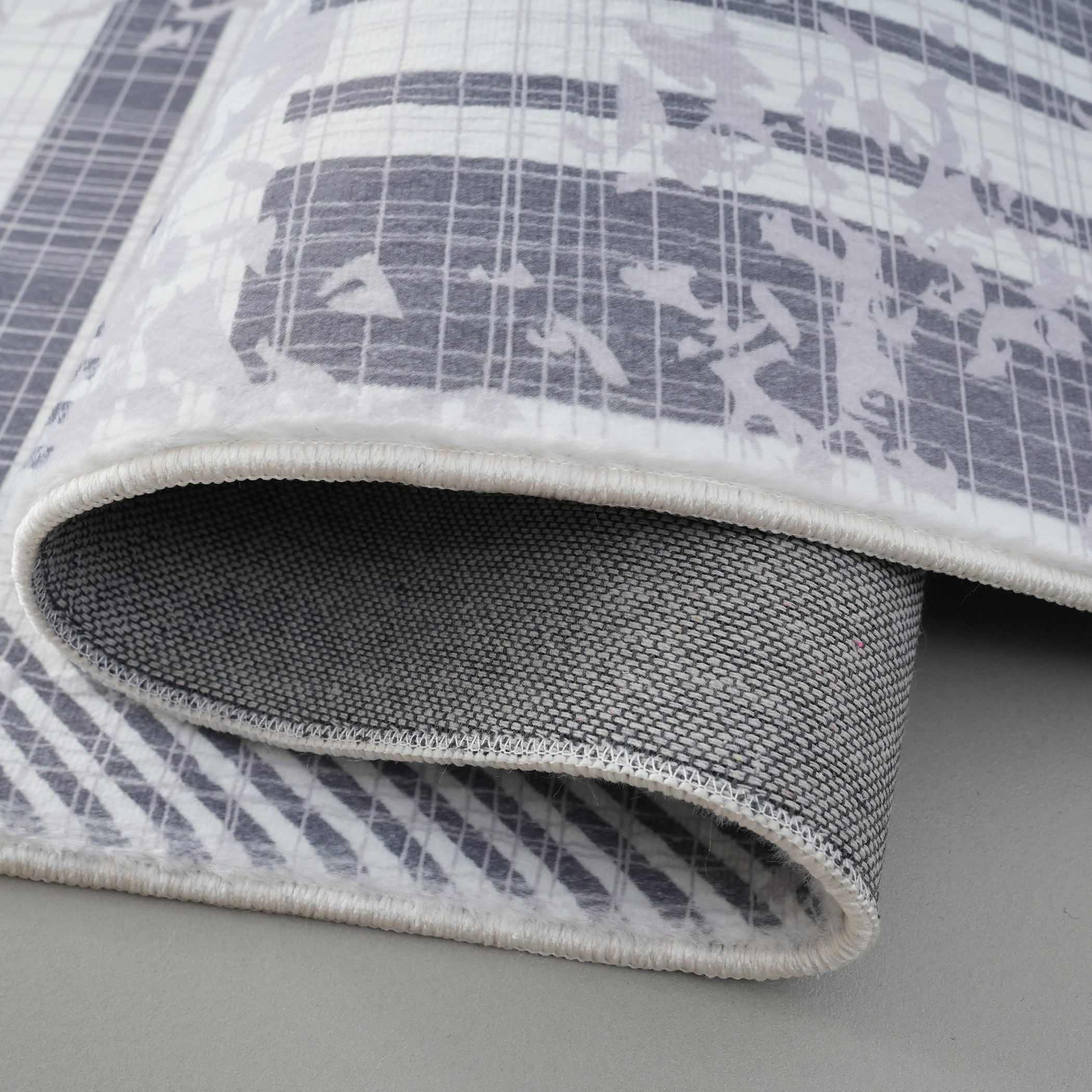 سجادة فرو مخمليّة بطبعات من ميلان - 160x230 سم-hbxdecorandfurnishings-floorcoverings-rugs-image-4
