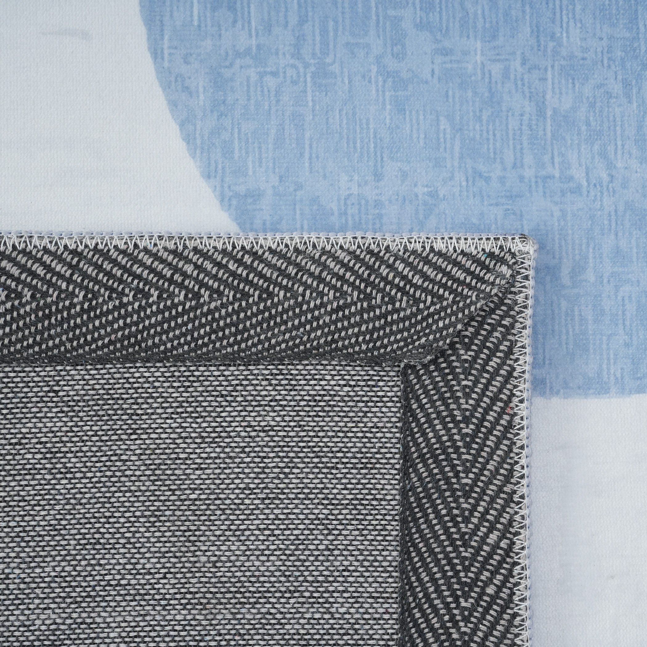 Wells Hilya Printed Flannel Rug - 200x300 cm-hbxdecorandfurnishings-floorcoverings-rugs-image-5