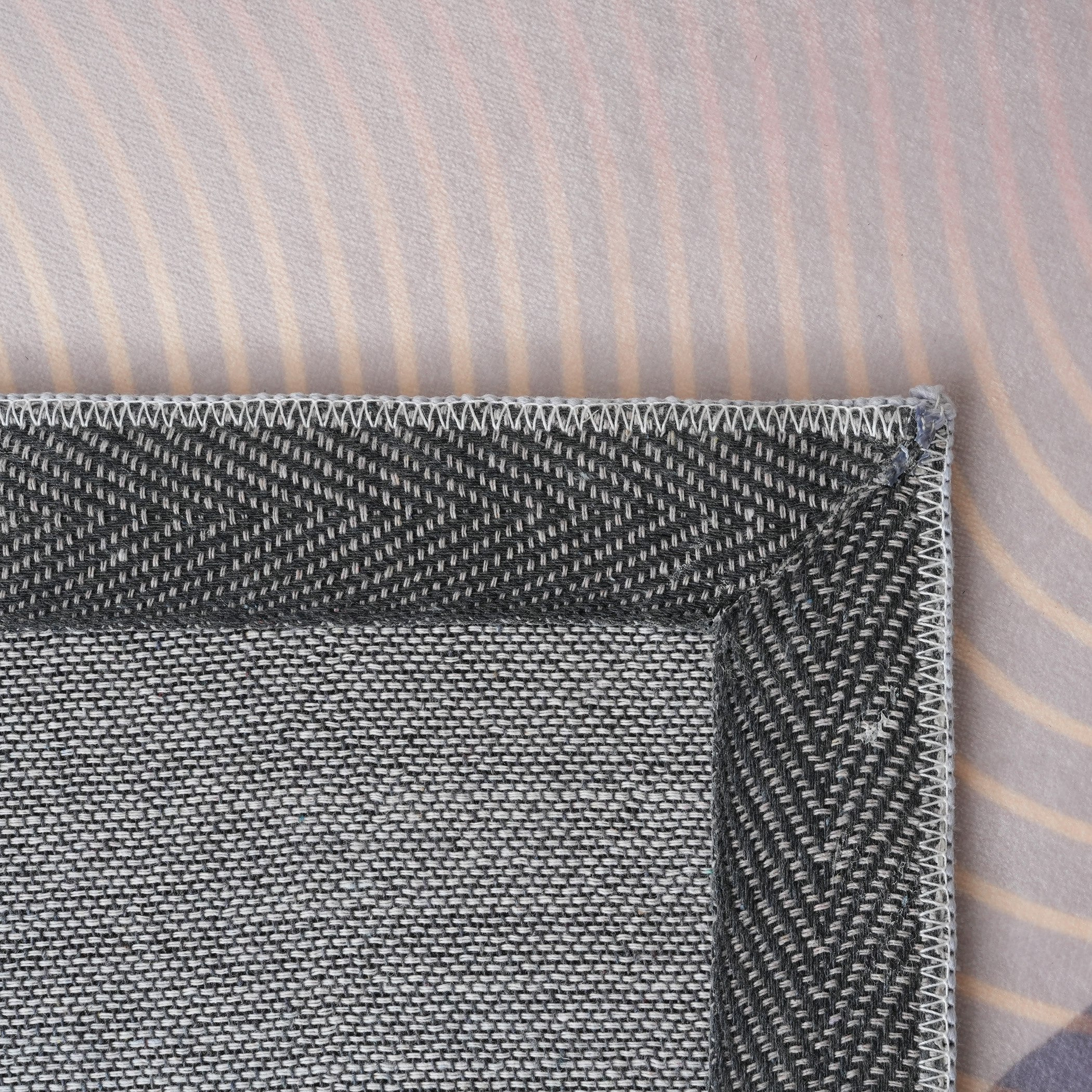 Wells Bahra Printed Flannel Rug - 110x160 cm-hbxdecorandfurnishings-floorcoverings-rugs-image-5