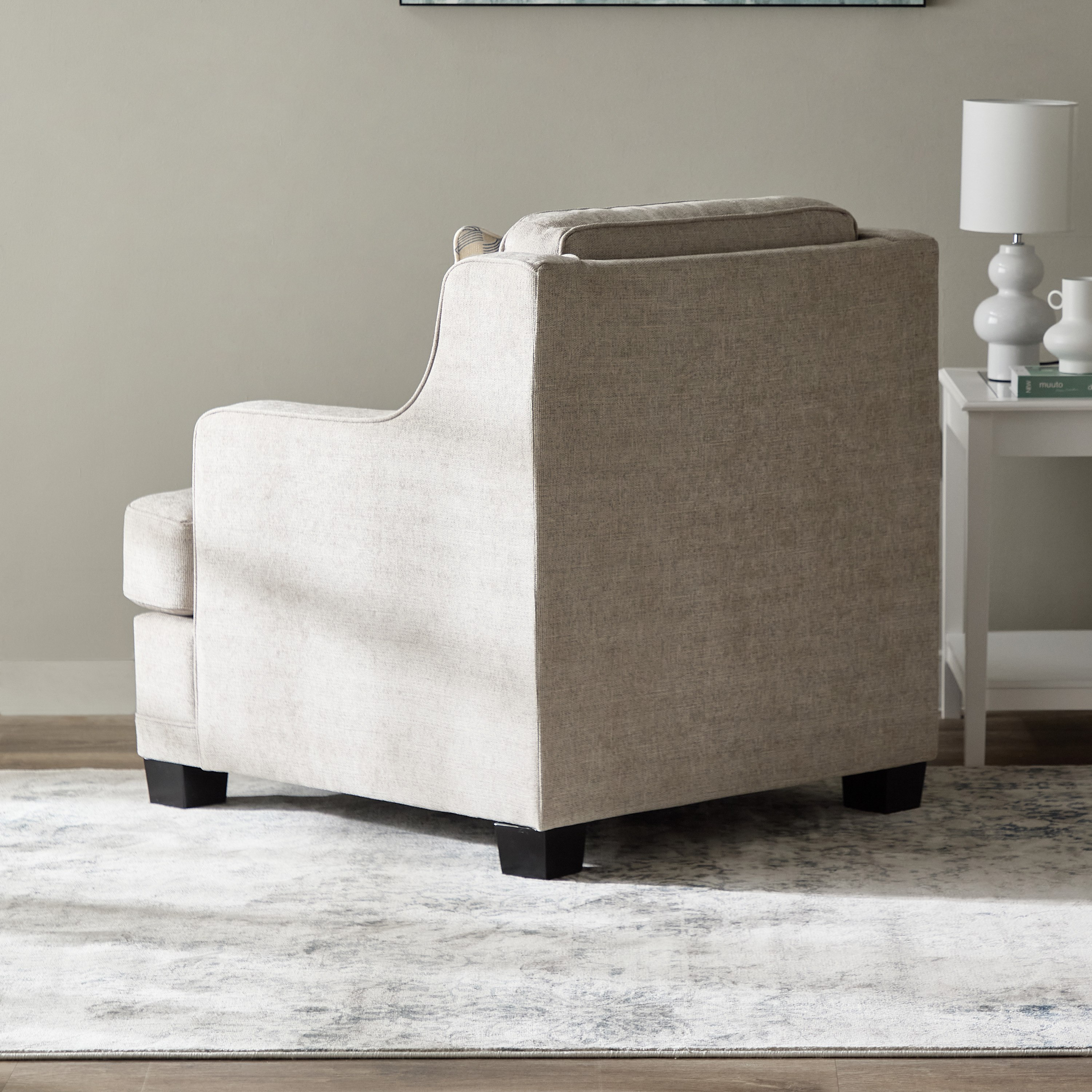 كرسي قماشي بمساند ذراعين من أوروم-hbxlivingroom-sofasandarmchairs-sofas-image-3