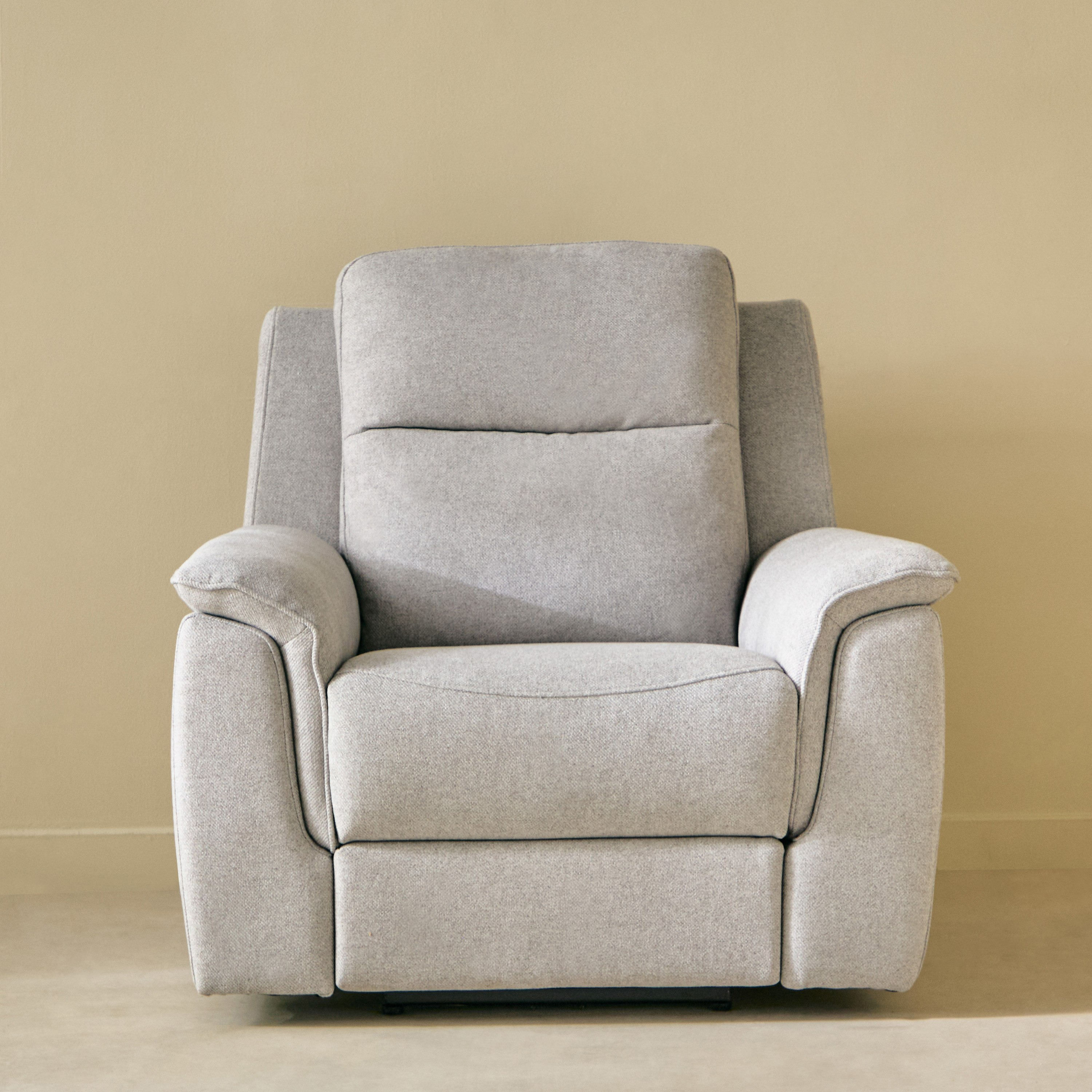 كرسي استرخاء قماش بمساند ذراعين قابل للضبط بالطاقة الكهربائية من بريتاني-hbxfurniture-sofasandarmchairs-reclinersofas-image-7