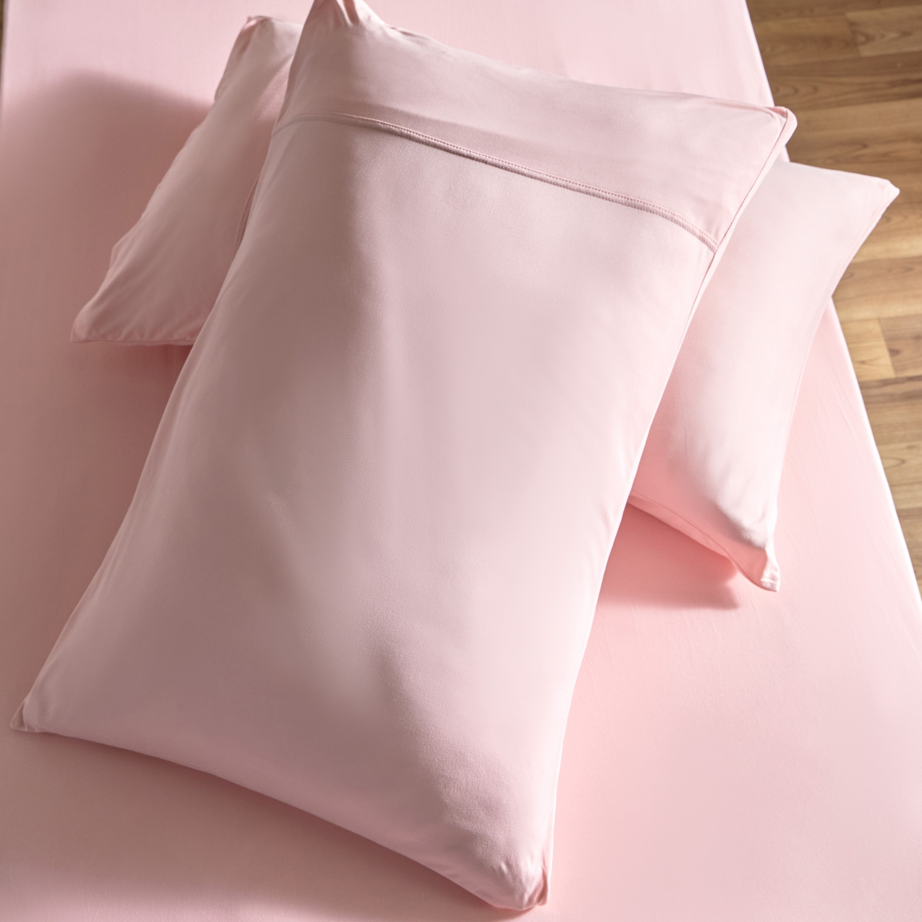 طقم أغطية وسائد جيرسي من الألياف الدقيقة قطعتين فليتينج من فلاترباي - 50 × 75 سم-hbxhomeware-hbxkidsandyouth-image-5