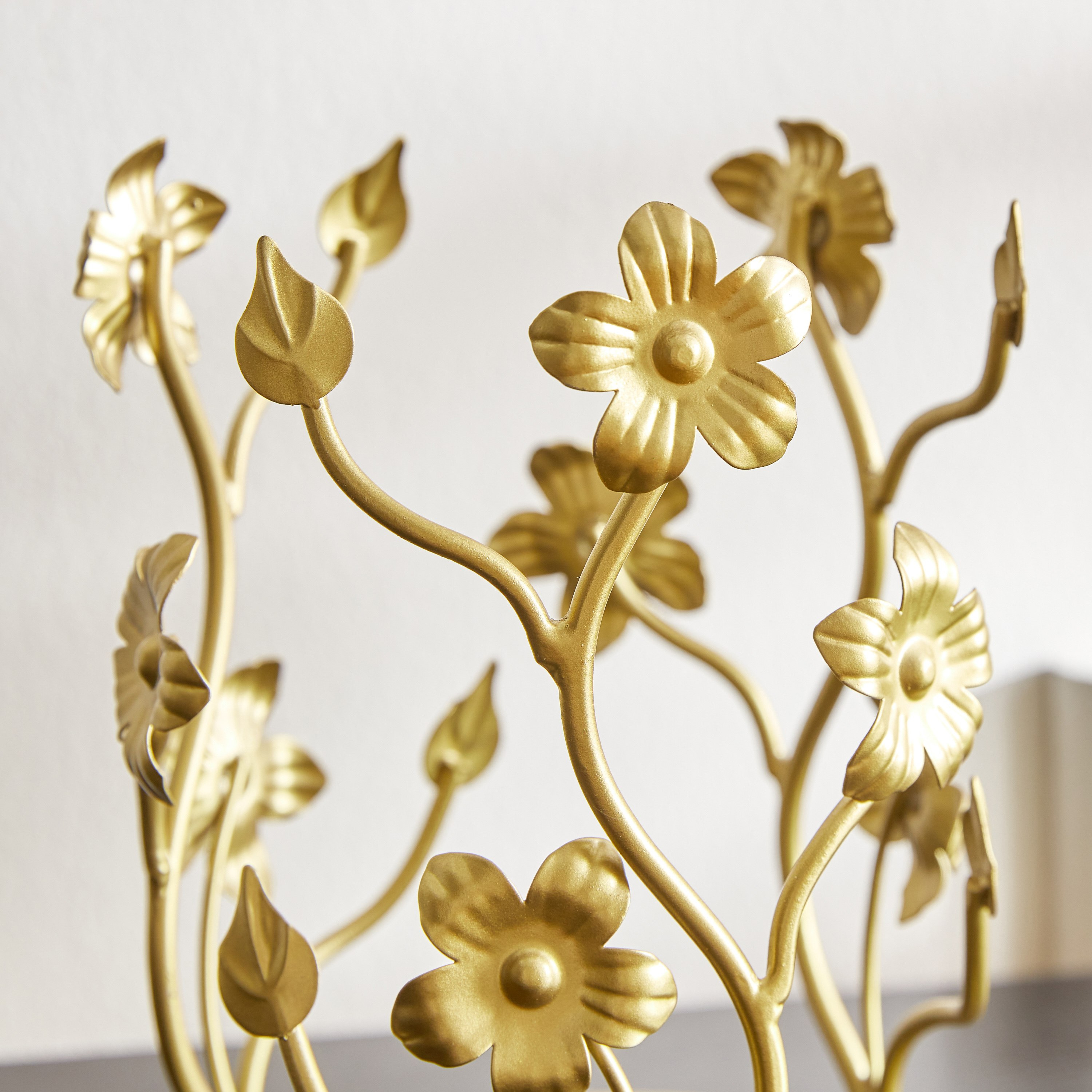 مزهرية زجاج بحامل من ليفين - 12x12x21 سم-hbxhomeware-hbxdecorandfurnishings-image-4