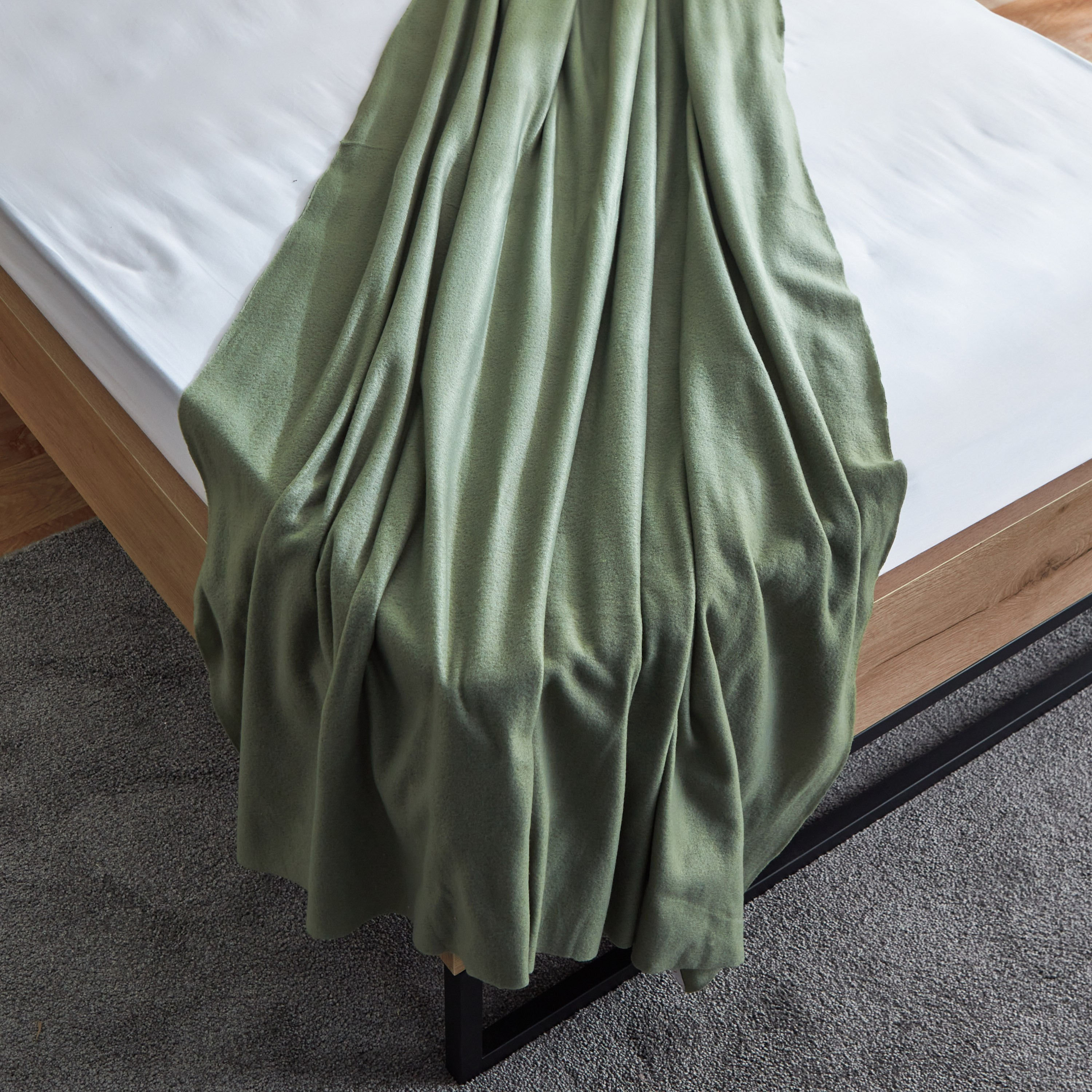 Atlanta Twin Solid Recycled Polar Fleece Blanket - 150x200 cm-hbxhomeware-hbxbedroom-image-5