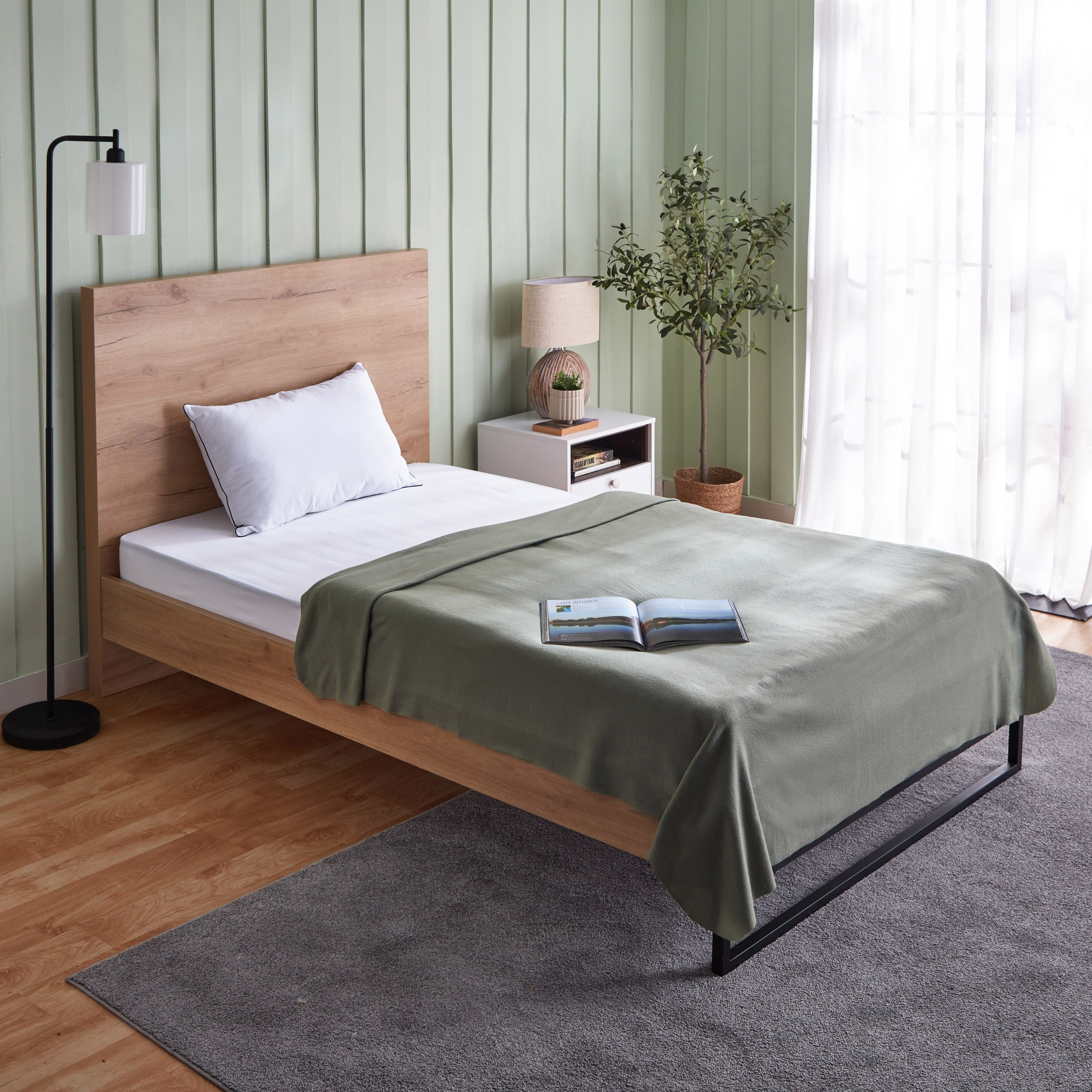 Atlanta Twin Solid Recycled Polar Fleece Blanket - 150x200 cm-hbxhomeware-hbxbedroom-image-7