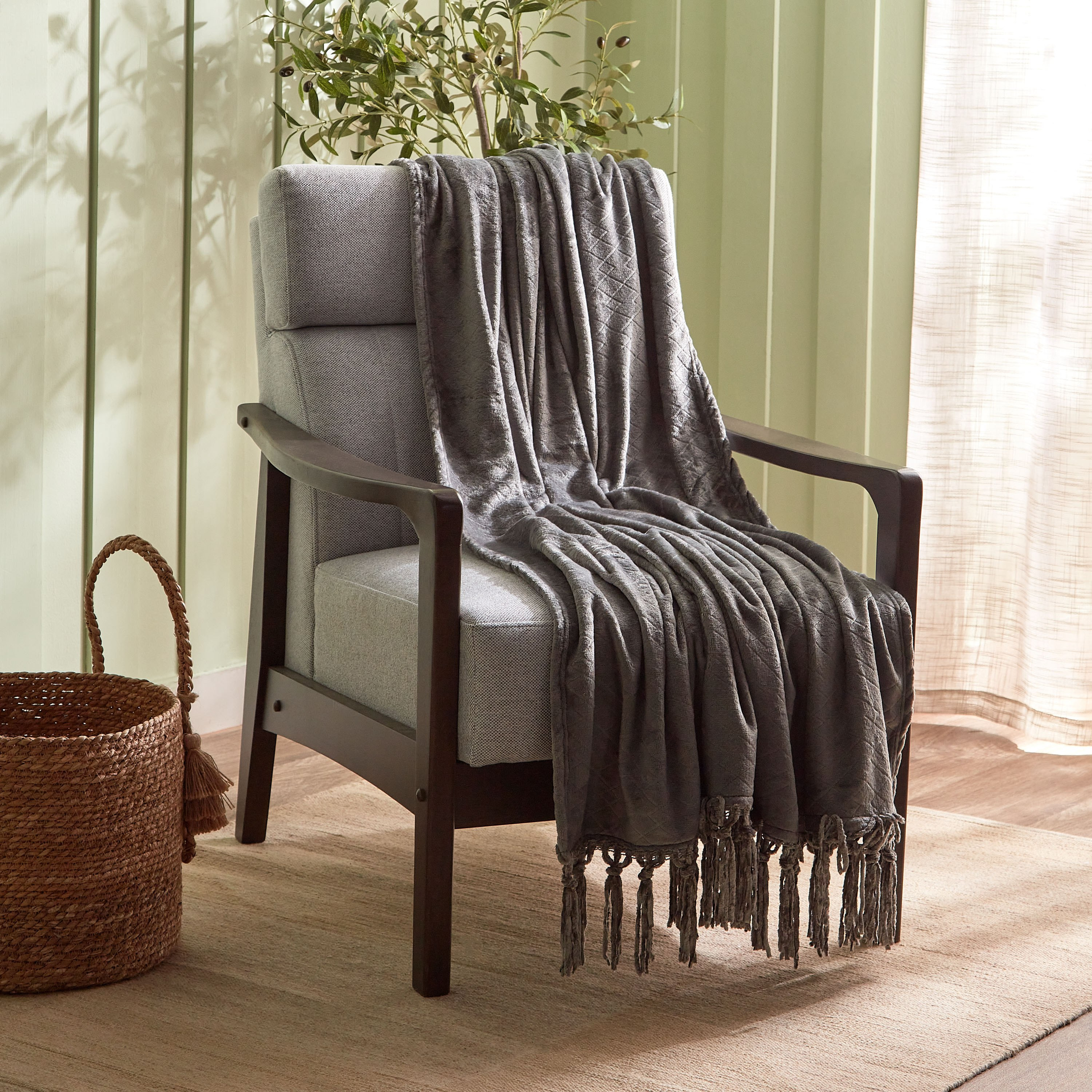 Lavish Diamond Embossed Throw - 130x180 cm-hbxhomeware-hbxbedroom-image-1