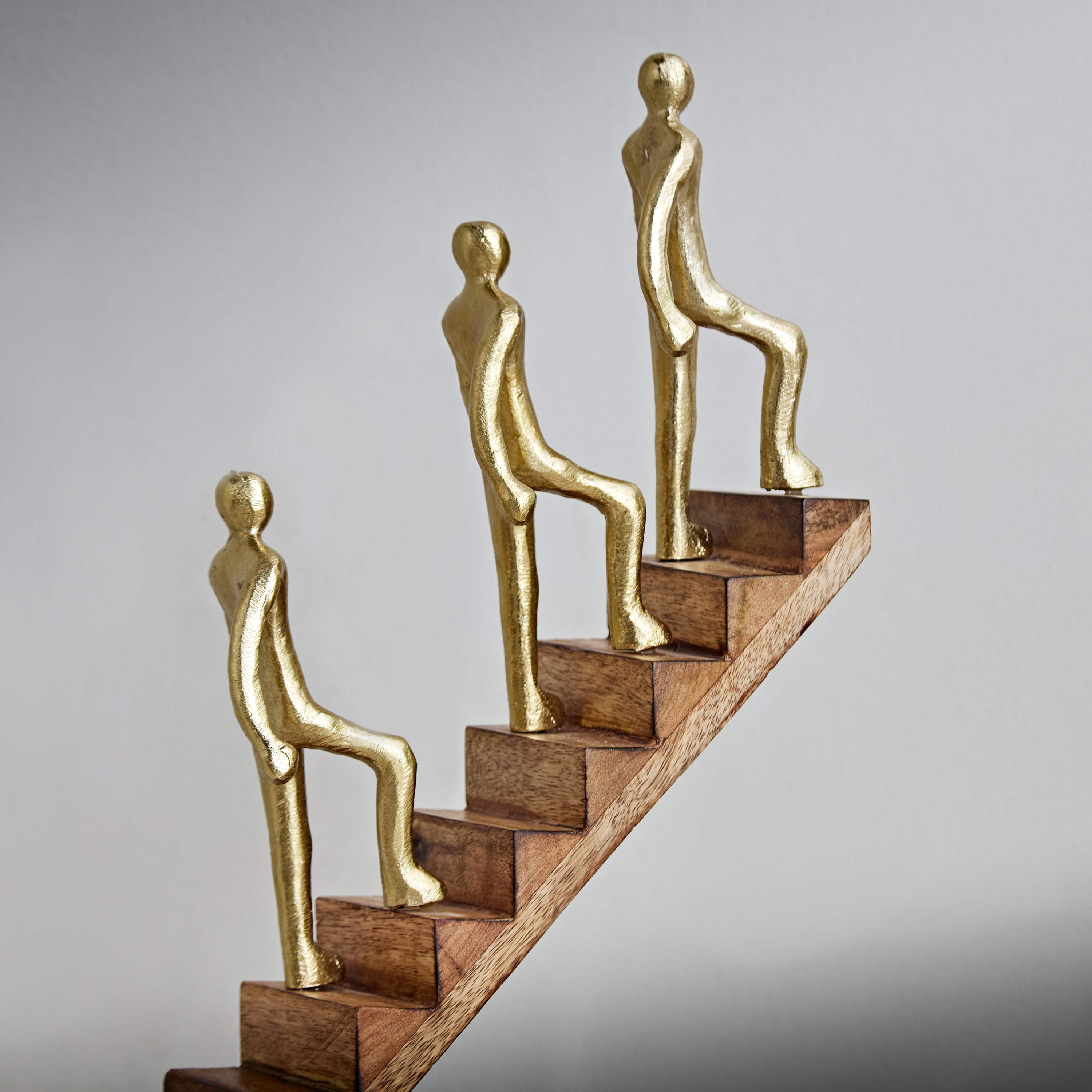 قطعة ديكور ألومنيوم بتصميم 3 رجال مع خشب وحجر من أودين - 21x7x30 سم-hbxhomeware-homedecor-figurinesandornaments-image-3