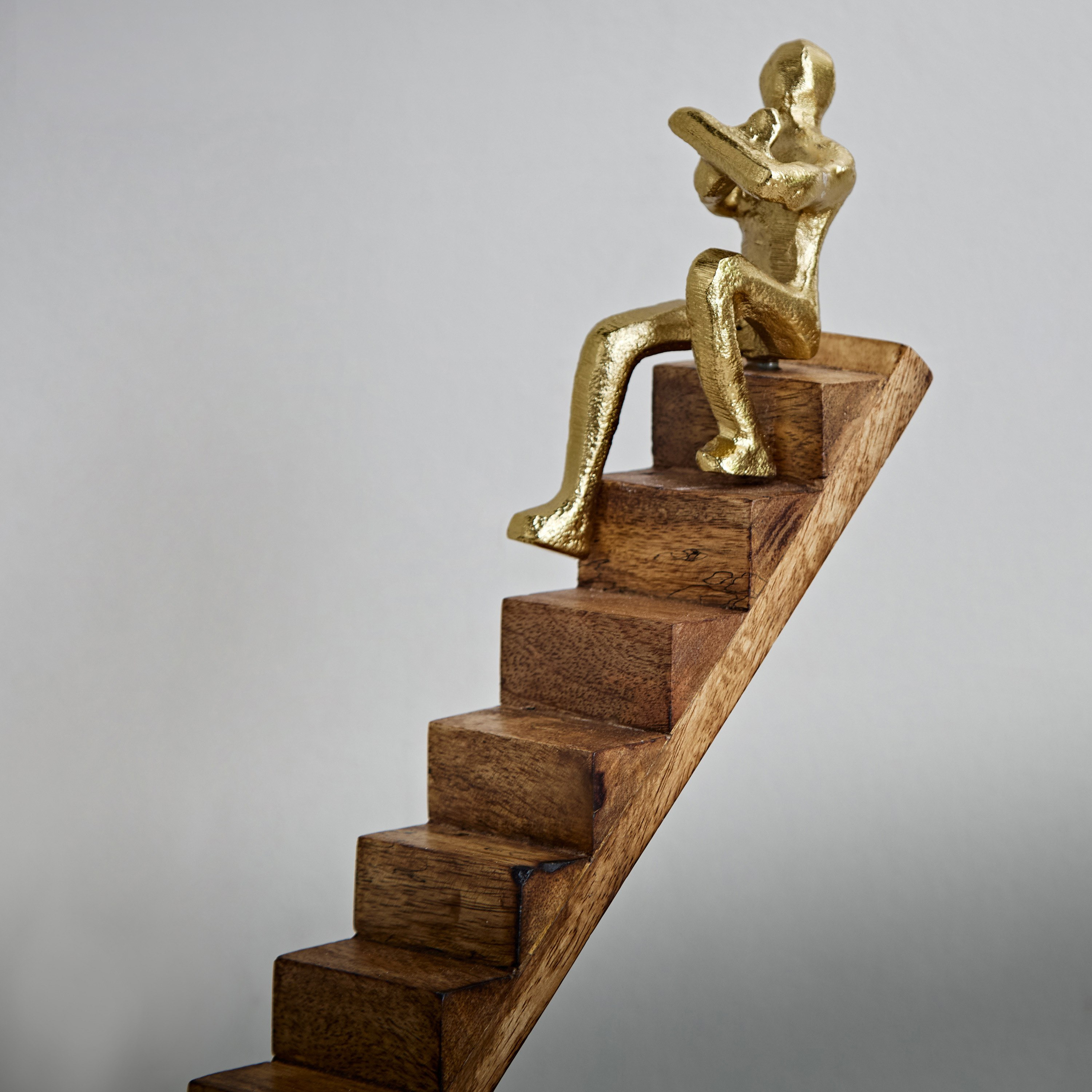 قطعة ديكور ألومنيوم بتصميم رجل بالخشب والحجر من أودين - 28x7x35 سم-hbxhomeware-homedecor-figurinesandornaments-image-3