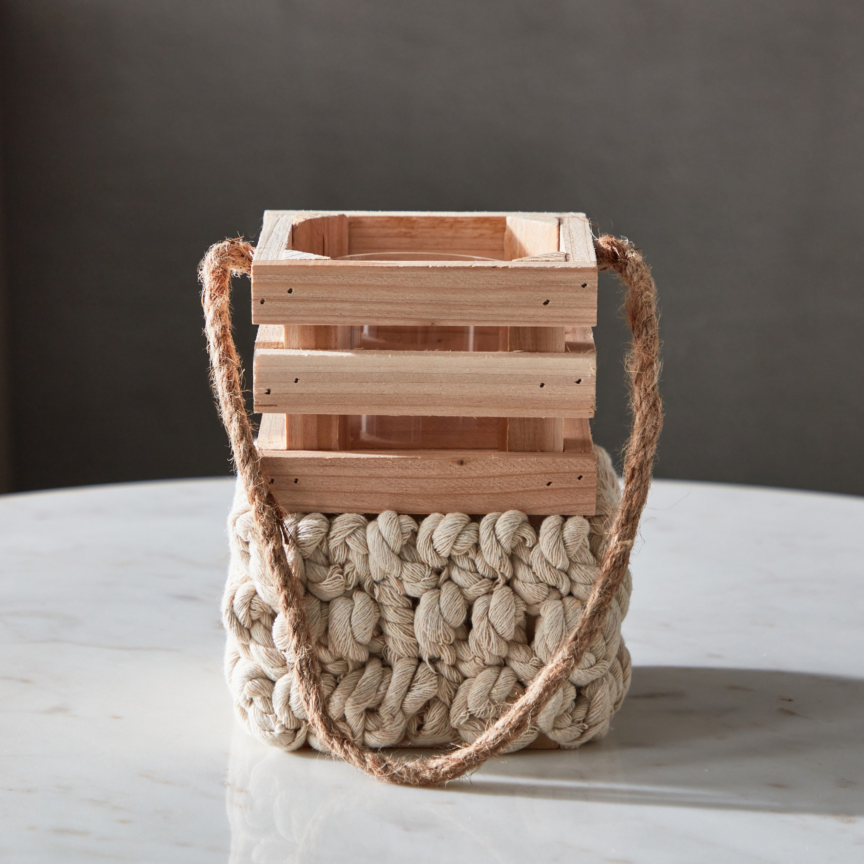 فانوس خشب طبيعي من لامبر - 11.5x11.5x17 سم-hbxdecorandfurnishings-homeaccessories-lanterns-image-3
