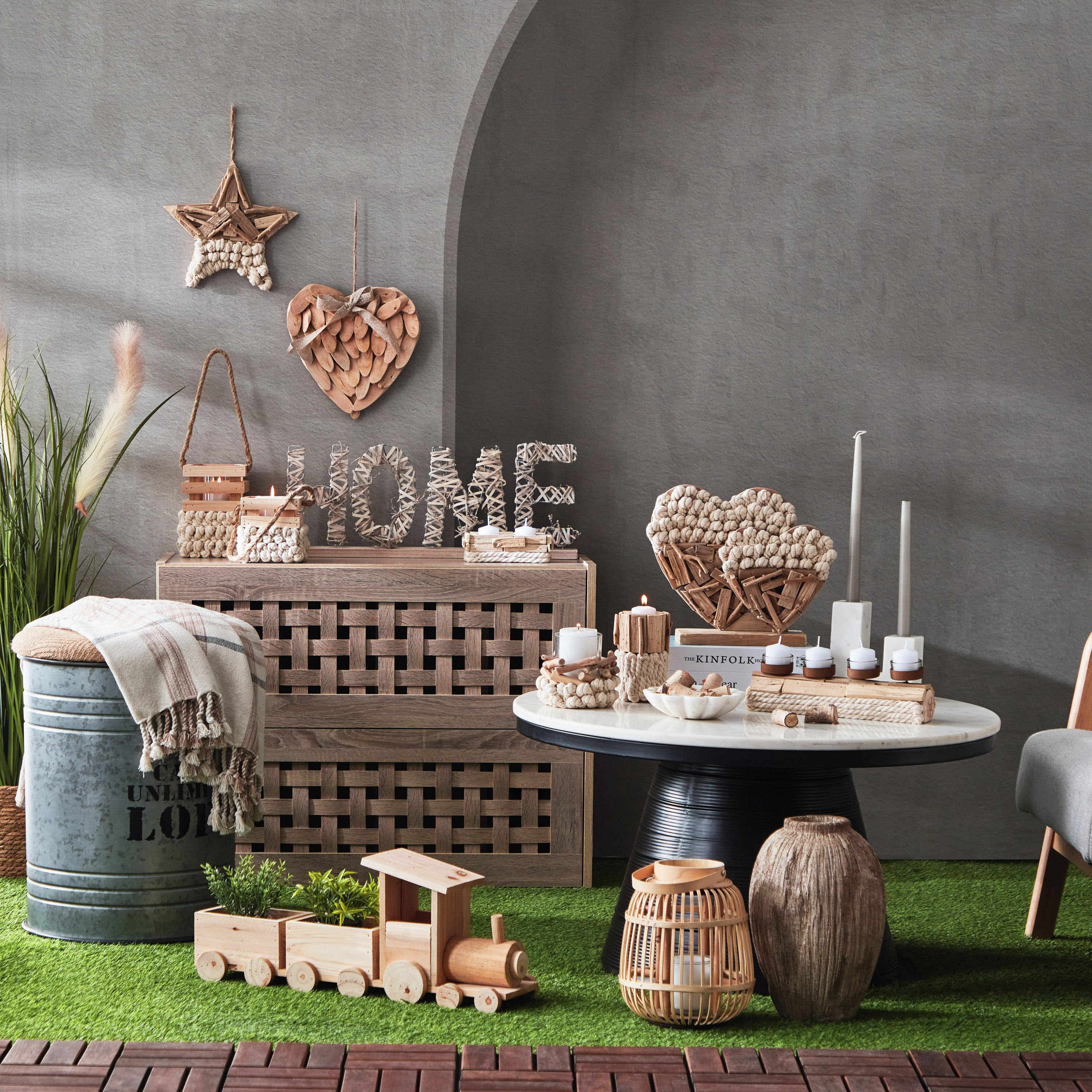 فانوس خشب طبيعي من لامبر - 11.5x11.5x17 سم-hbxdecorandfurnishings-homeaccessories-lanterns-image-5