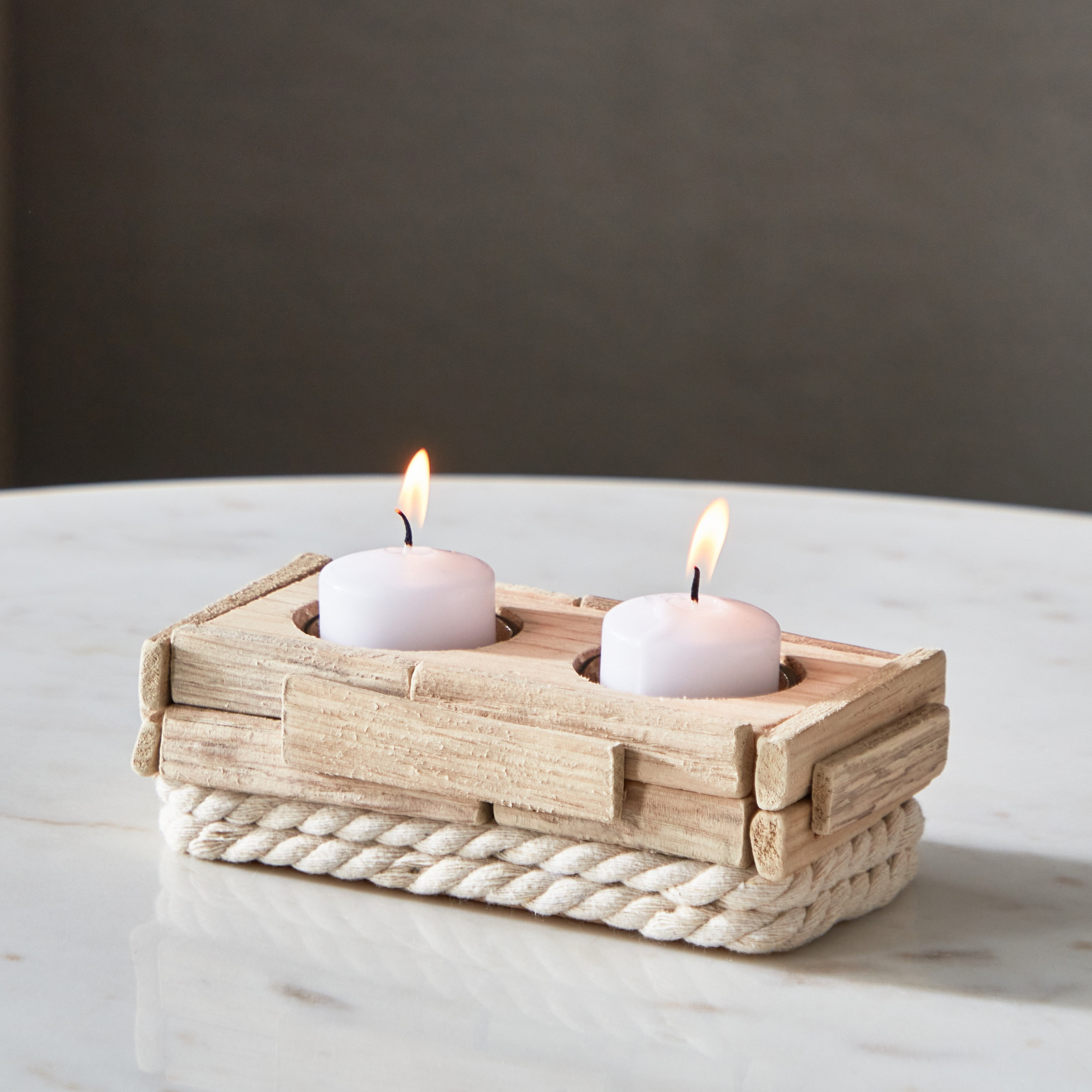 حامل شموع من الخشب الطبيعي من لامبر - 16x9x5 سم-hbxlivingroom-decorandaccessories-candleholders-image-1
