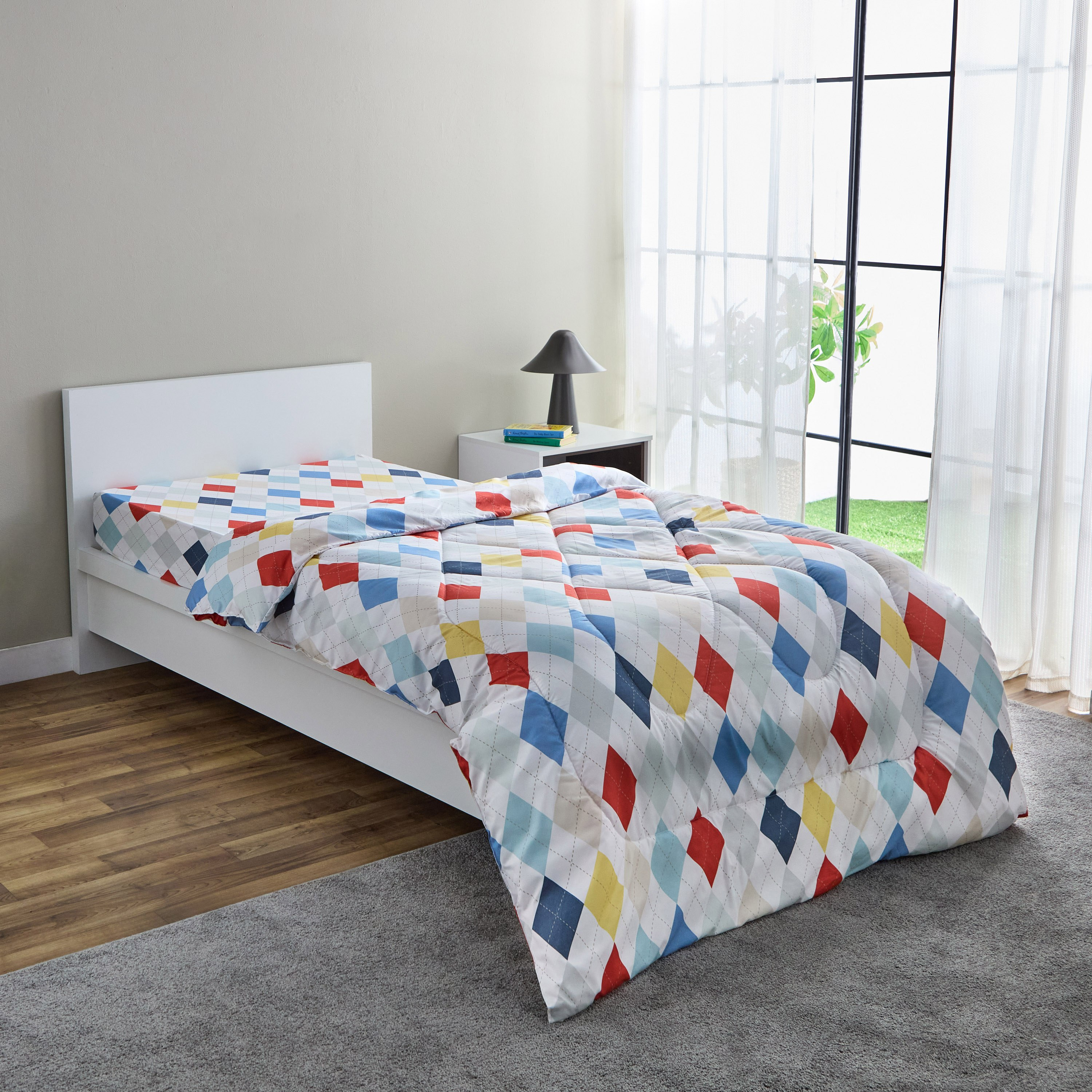 لحاف منقوش فردي من الألياف الدقيقة قابل للاستخدام على الوجهين من نورا - 135x220 سم-hbxhomeware-hbxkidsandyouth-image-1