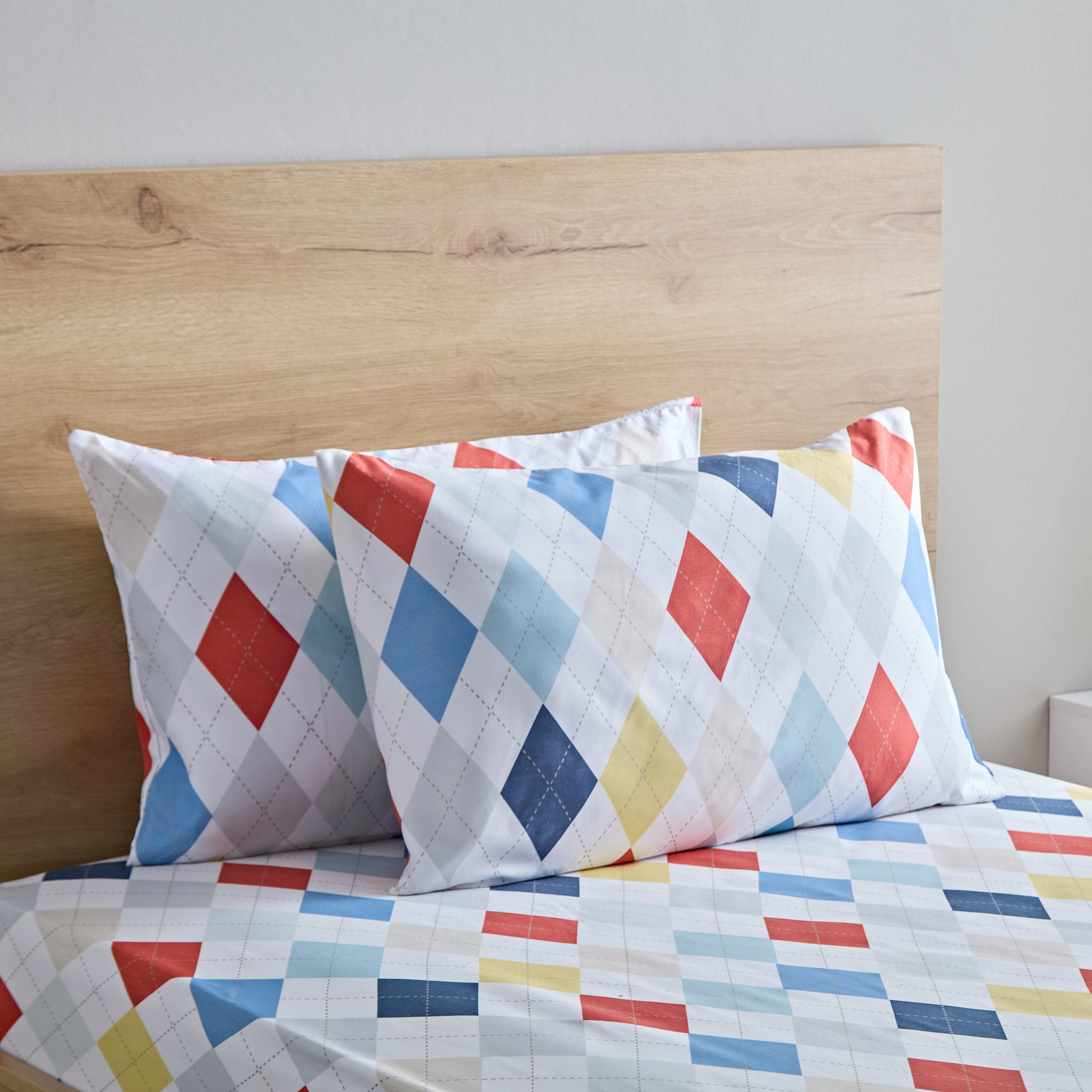 طقم أغطية وسائد على الوجهين من الألياف الدقيقة قطعتين بنقش مربع من نورا - 50x75 سم-hbxhomeware-hbxkidsandyouth-image-1