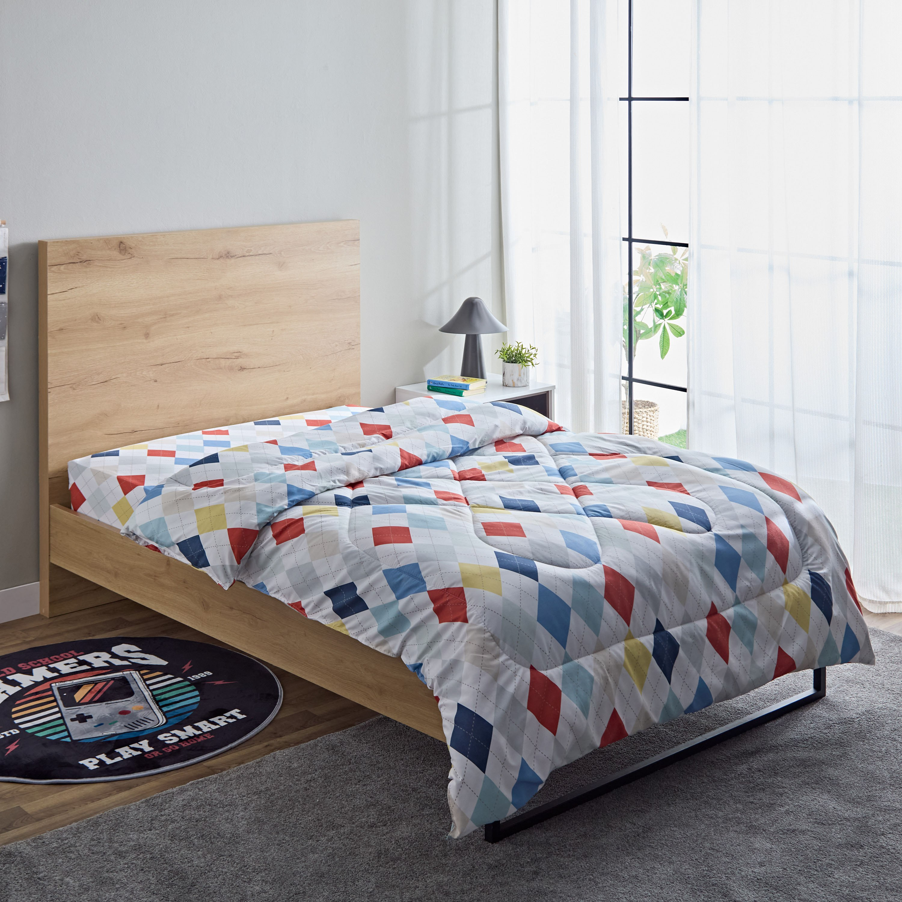 لحاف توين مربعات قابل للاستخدام على الوجهين من الألياف الدقيقة من نورا - 160x220 سم-hbxhomeware-hbxkidsandyouth-image-1
