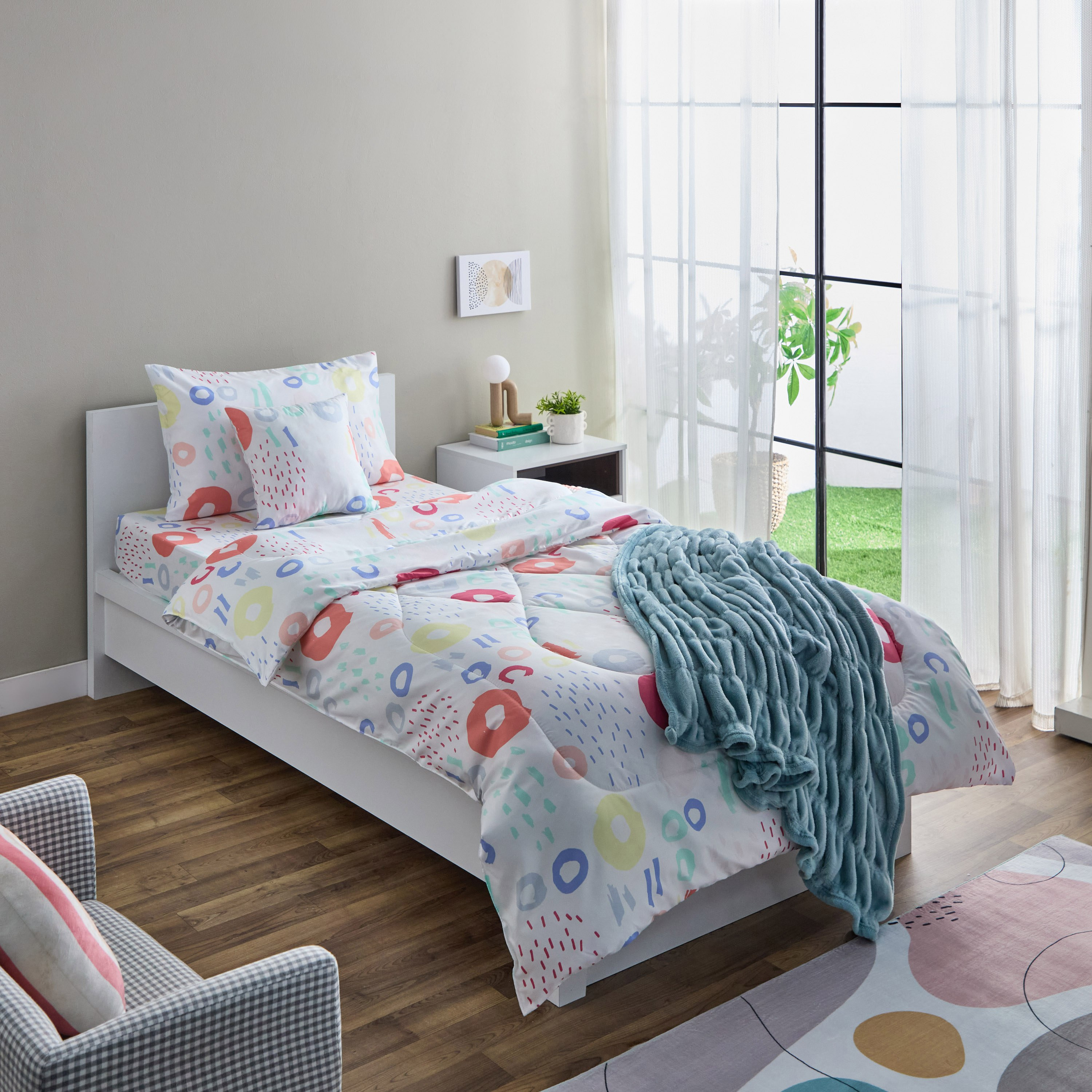 لحاف فردي من الألياف الدقيقة قابل للاستخدام على الوجهين ريجينا من نورا - 135x220 سم-hbxhomeware-hbxkidsandyouth-image-5