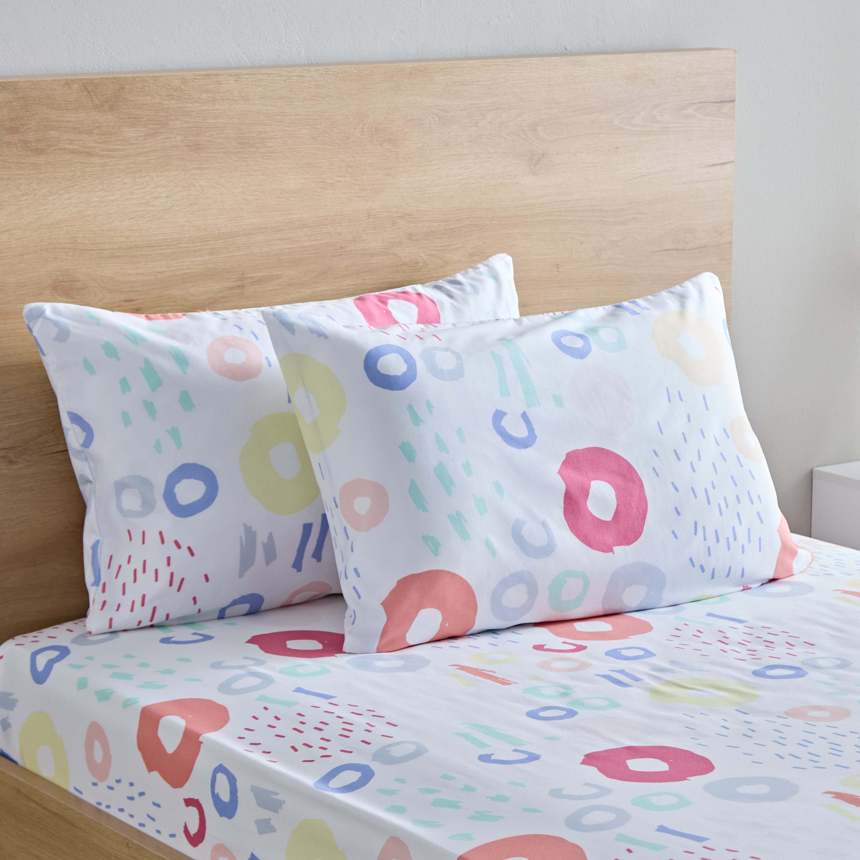 طقم أغطية وسائد من الألياف الدقيقة قطعتين يستخدم على الوجهين ريجينا من نورا - 50x75 سم-hbxhomeware-hbxkidsandyouth-image-1