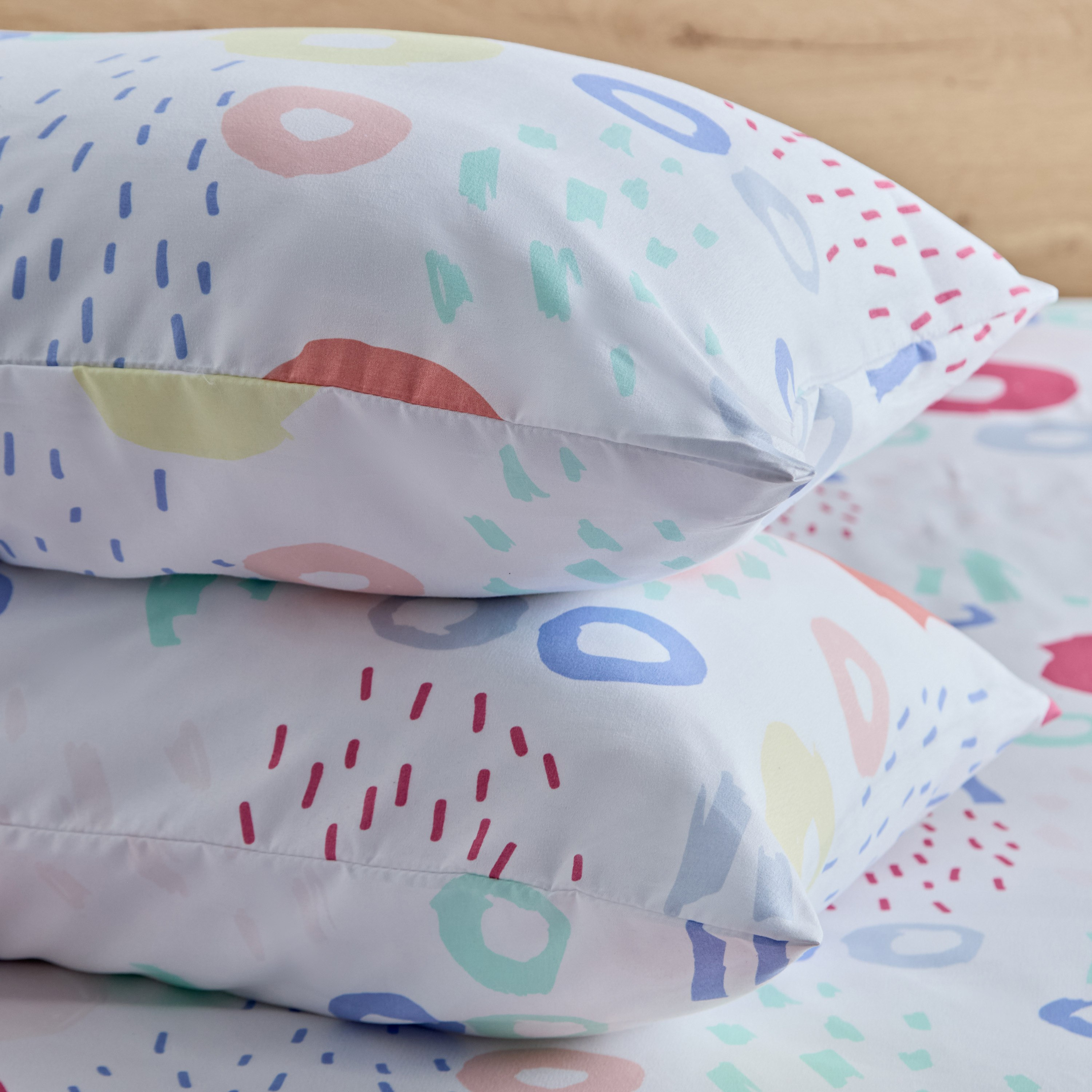 طقم أغطية وسائد من الألياف الدقيقة قطعتين يستخدم على الوجهين ريجينا من نورا - 50x75 سم-hbxhomeware-hbxkidsandyouth-image-4
